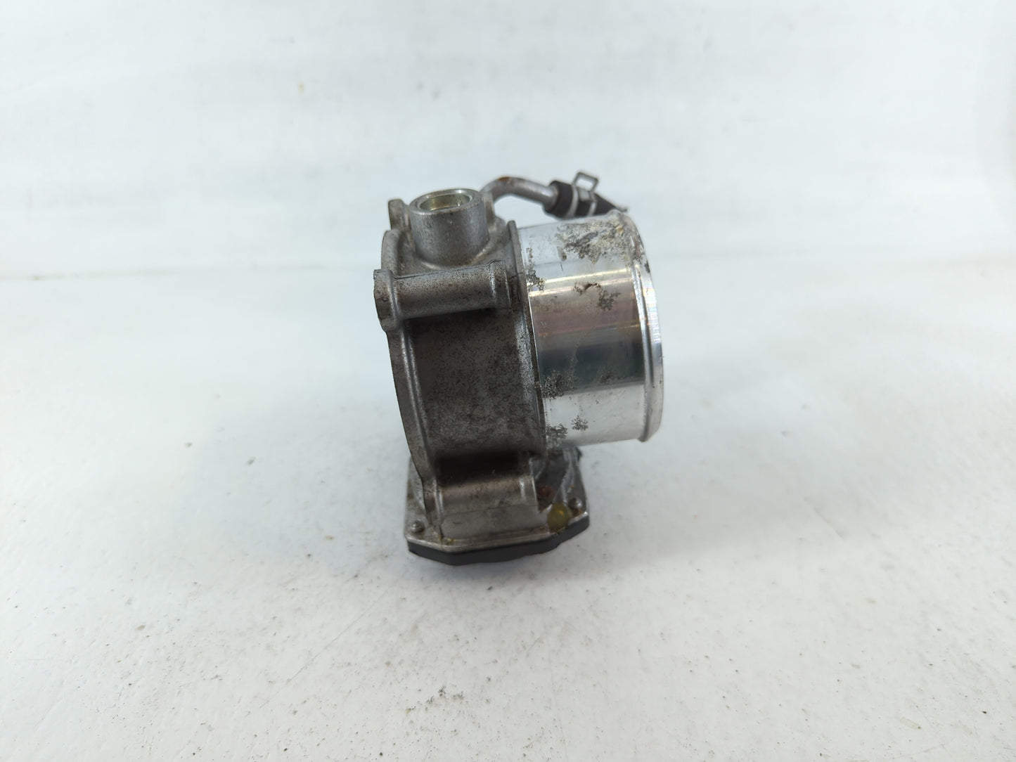 2019-2021 Genesis G70 Throttle Body P/N:35100-32000 Fits Fits 2017 2018 2019 2020 2021 OEM Used Auto Parts - Oemusedautoparts1.com