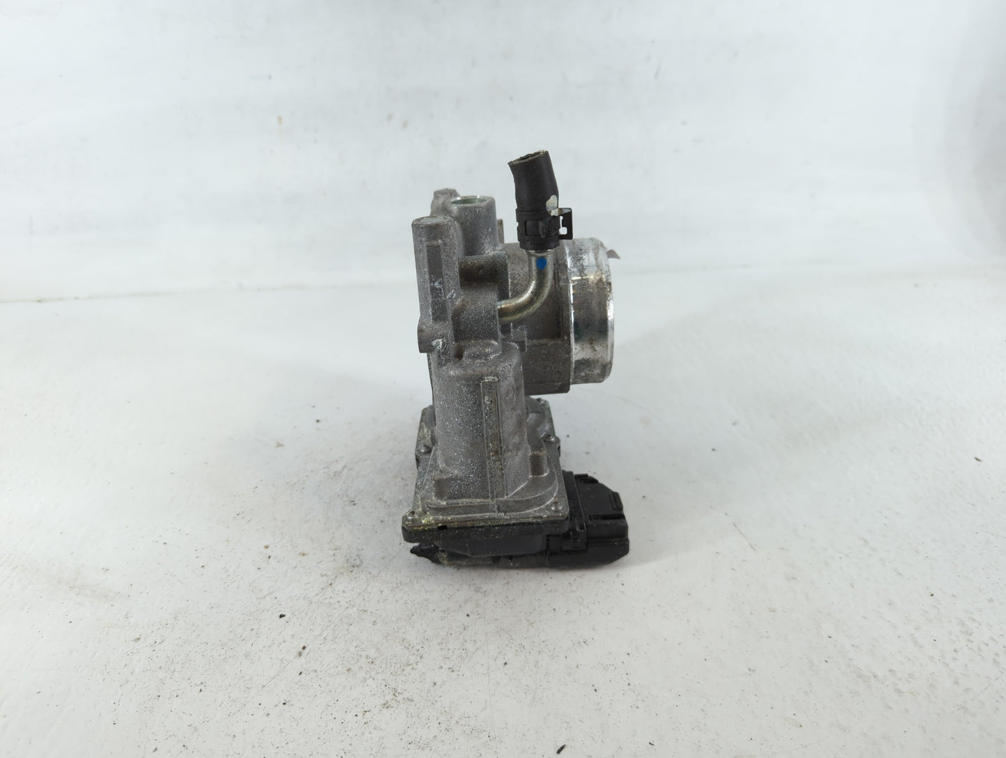 2019-2022 Mazda Cx-5 Throttle Body P/N:142004C26 00404 5C07, 8V 13 640 Fits Fits 2016 2017 2018 2019 2020 2021 2022 OEM Used Auto Parts - Oemusedautoparts1.com