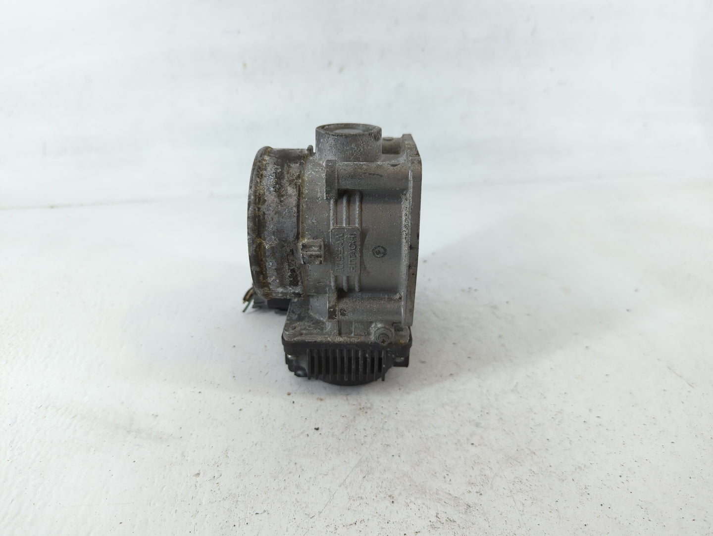 2007-2008 Nissan Maxima Throttle Body P/N:F7X01H RME70-04 Fits Fits 2006 2007 2008 2009 OEM Used Auto Parts - Oemusedautoparts1.com