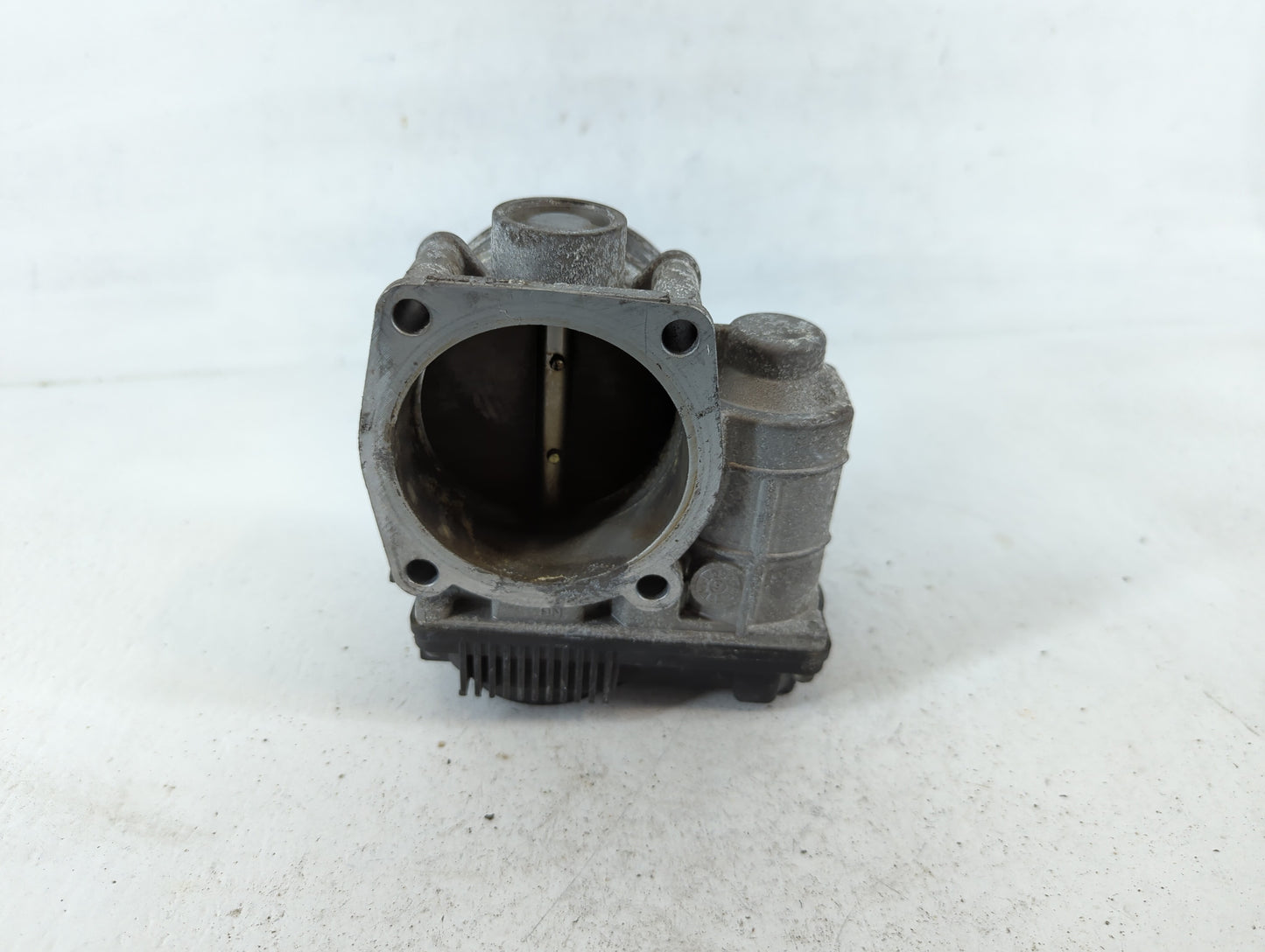 2007-2008 Nissan Maxima Throttle Body P/N:F7X01H RME70-04 Fits Fits 2006 2007 2008 2009 OEM Used Auto Parts - Oemusedautoparts1.com