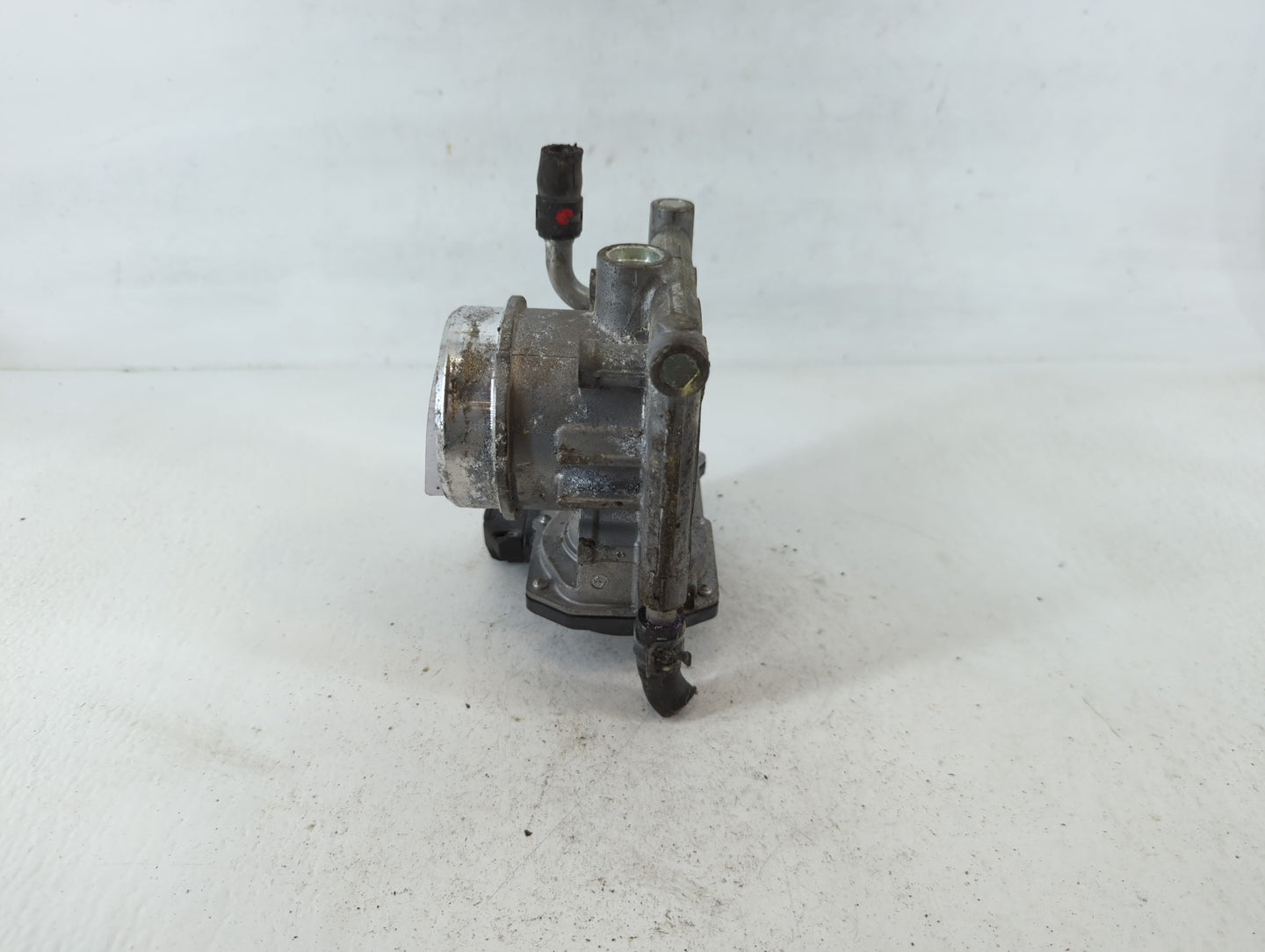 2016-2022 Mazda Cx-9 Throttle Body P/N:142005E24 00405 5E28 Fits Fits 2016 2017 2018 2019 2020 2021 2022 OEM Used Auto Parts - Oemusedautoparts1.com