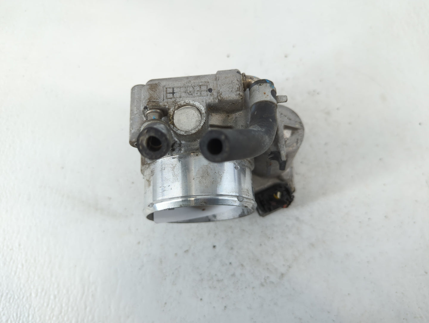 2019-2020 Hyundai Santa Fe Throttle Body P/N:35100-2G600 Fits Fits 2015 2016 2017 2018 2019 2020 2021 OEM Used Auto Parts - Oemusedautoparts1.com