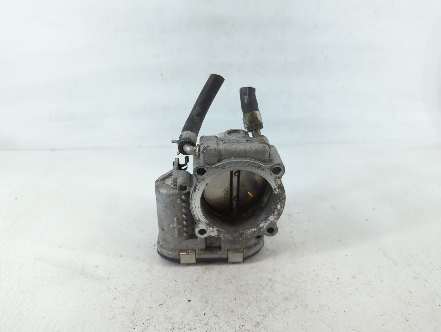 2019-2020 Hyundai Santa Fe Throttle Body P/N:35100-2G600 Fits Fits 2015 2016 2017 2018 2019 2020 2021 OEM Used Auto Parts - Oemusedautoparts1.com
