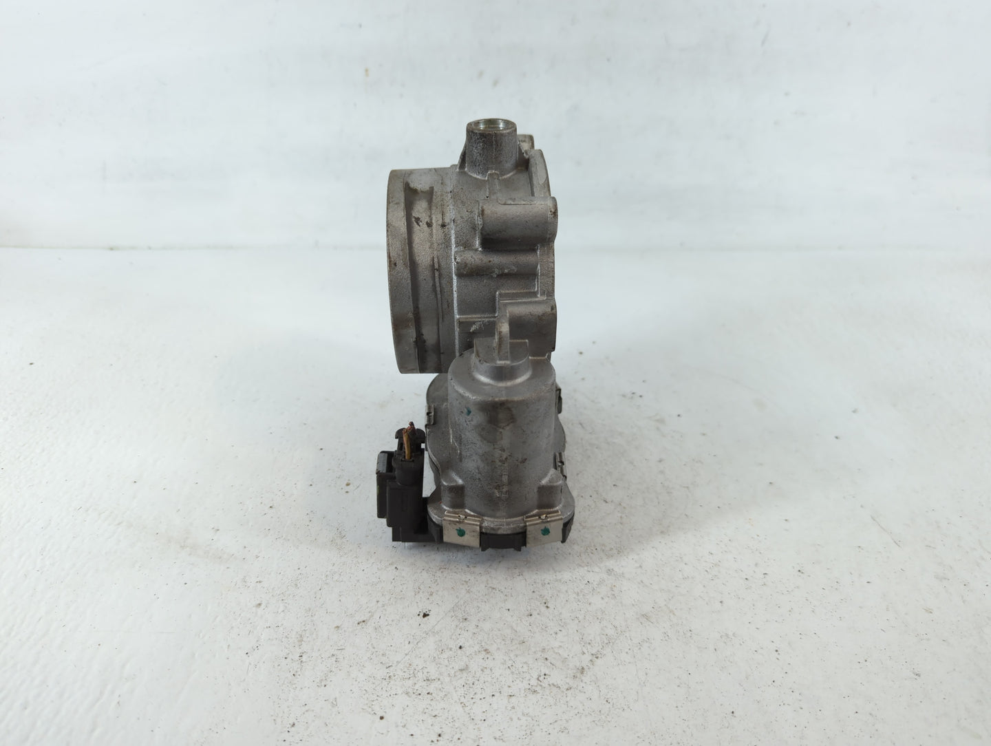 2013-2022 Dodge Challenger Throttle Body P/N:53034251AD Fits Fits 2012 2013 2014 2015 2016 2017 2018 2019 2020 2021 2022 OEM Used Auto Parts - Oemusedautoparts1.com