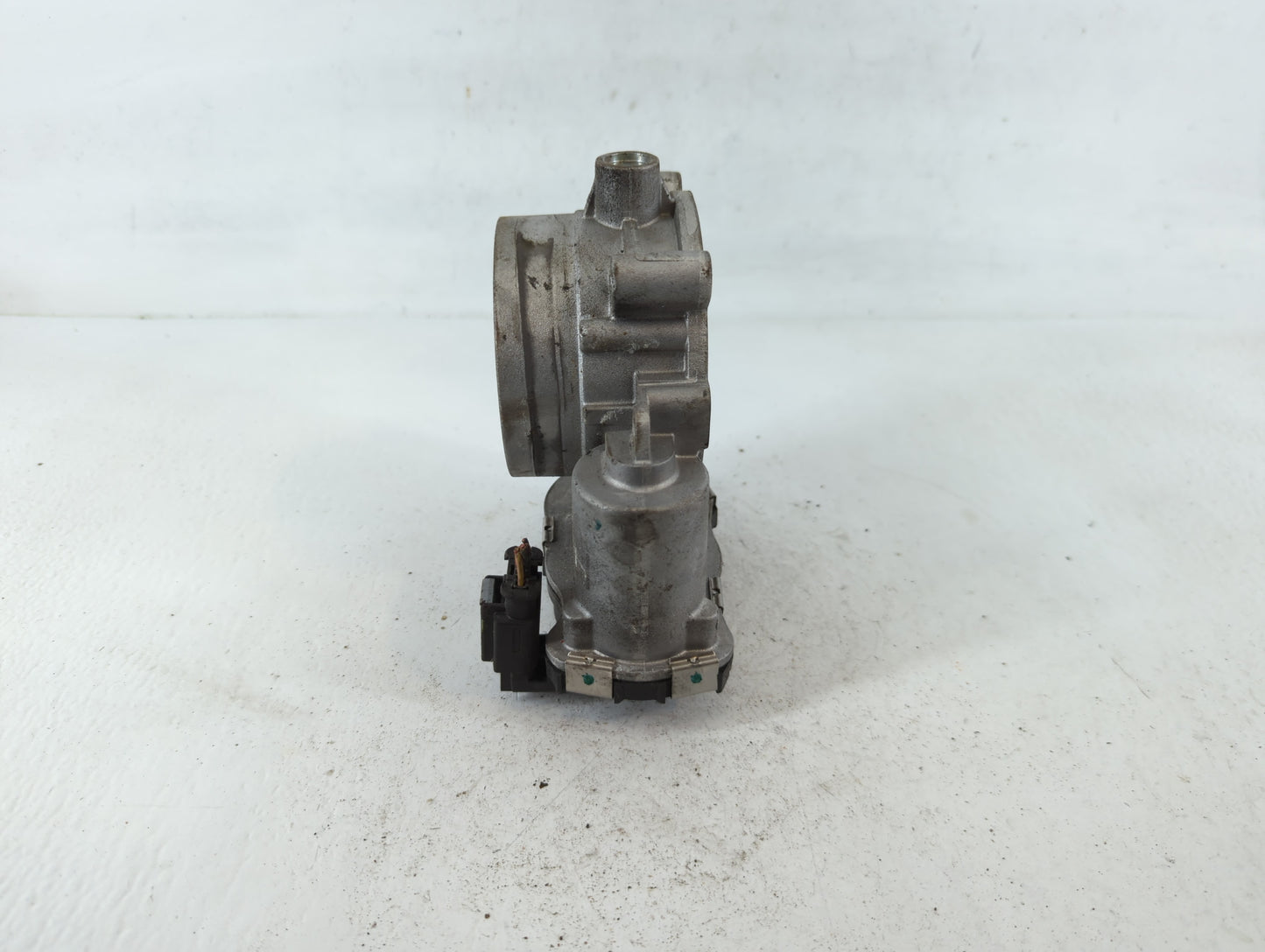 2013-2022 Dodge Challenger Throttle Body P/N:53034251AD Fits Fits 2012 2013 2014 2015 2016 2017 2018 2019 2020 2021 2022 OEM Used Auto Parts - Oemusedautoparts1.com