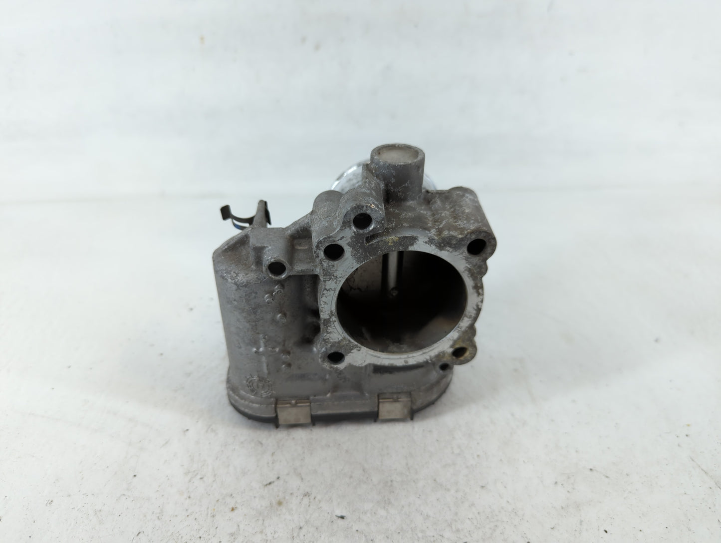 2014-2019 Ford Fiesta Throttle Body P/N:7S7G-9F991-CA Fits Fits 2013 2014 2015 2016 2017 2018 2019 OEM Used Auto Parts - Oemusedautoparts1.com