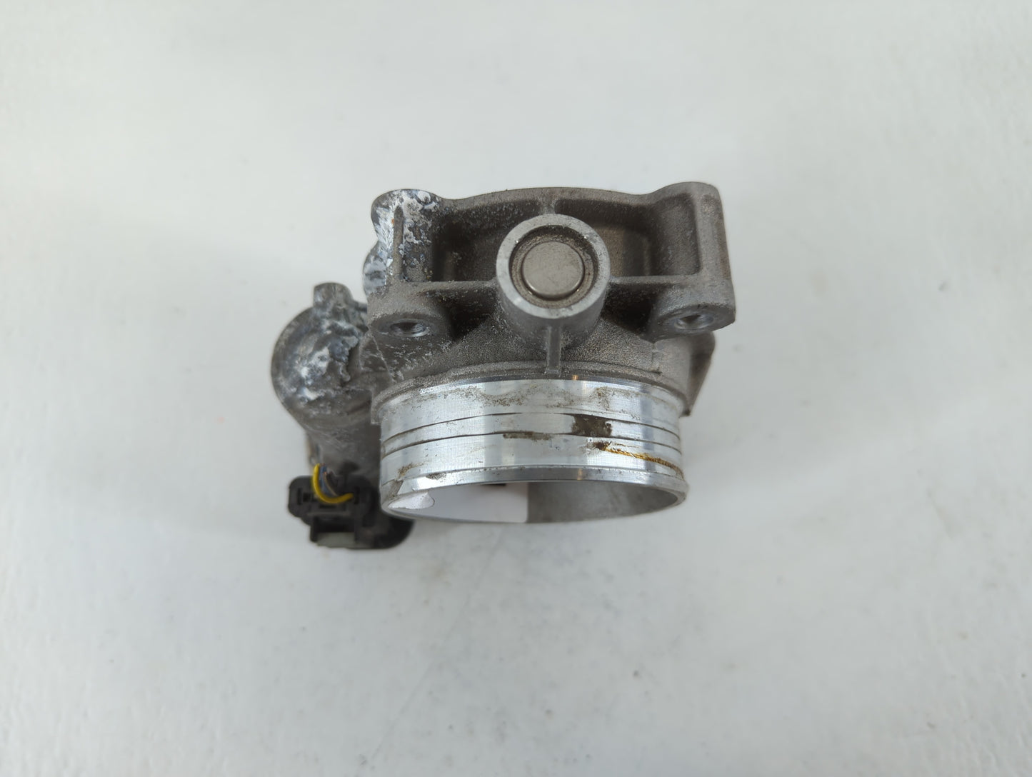 2017-2022 Chevrolet Traverse Throttle Body P/N:12670981AA Fits Fits 2012 2013 2014 2015 2016 2017 2018 2019 2020 2021 2022 OEM Used Auto Parts - Oemusedautoparts1.com