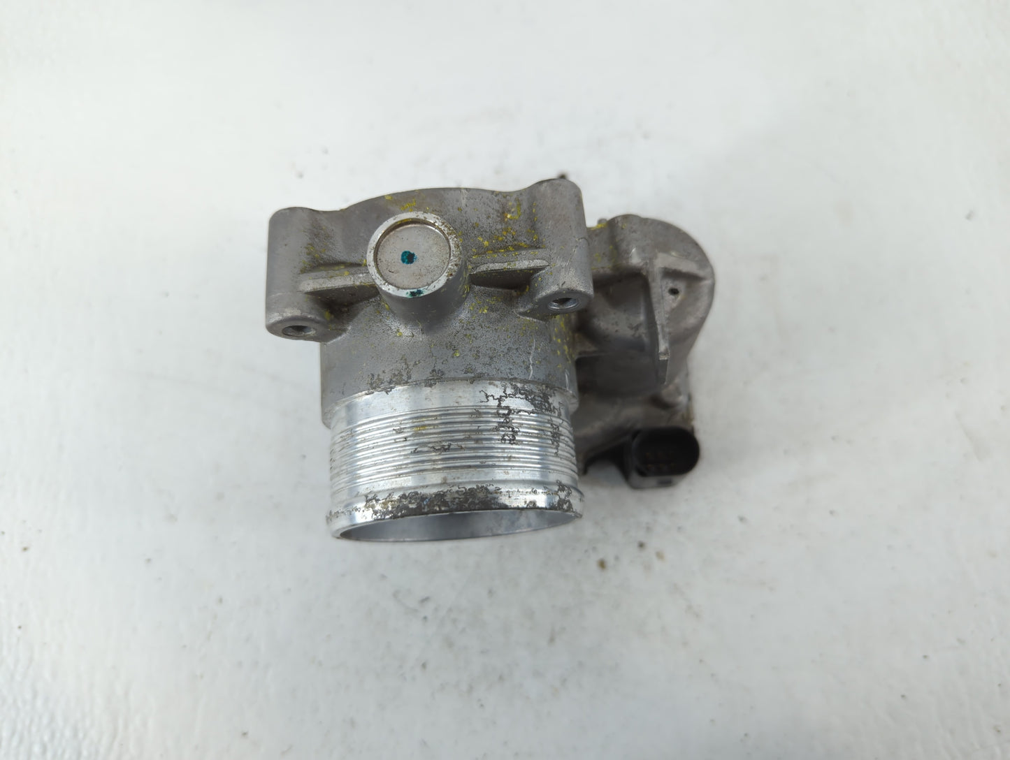 2014-2017 Volkswagen Jetta Throttle Body P/N:06K 133 062 E Fits Fits 2014 2015 2016 2017 OEM Used Auto Parts - Oemusedautoparts1.com