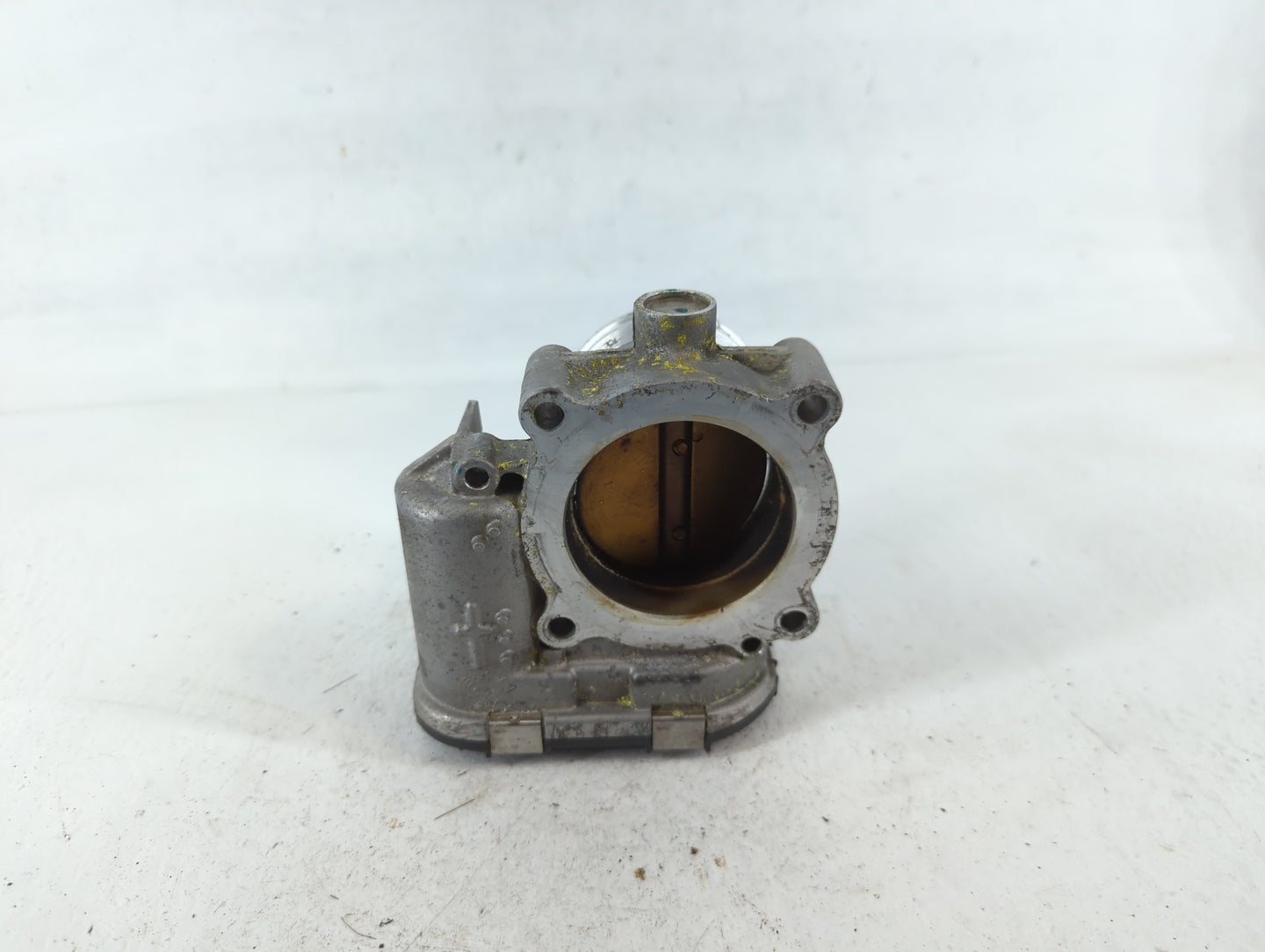 2014-2017 Volkswagen Jetta Throttle Body P/N:06K 133 062 E Fits Fits 2014 2015 2016 2017 OEM Used Auto Parts - Oemusedautoparts1.com