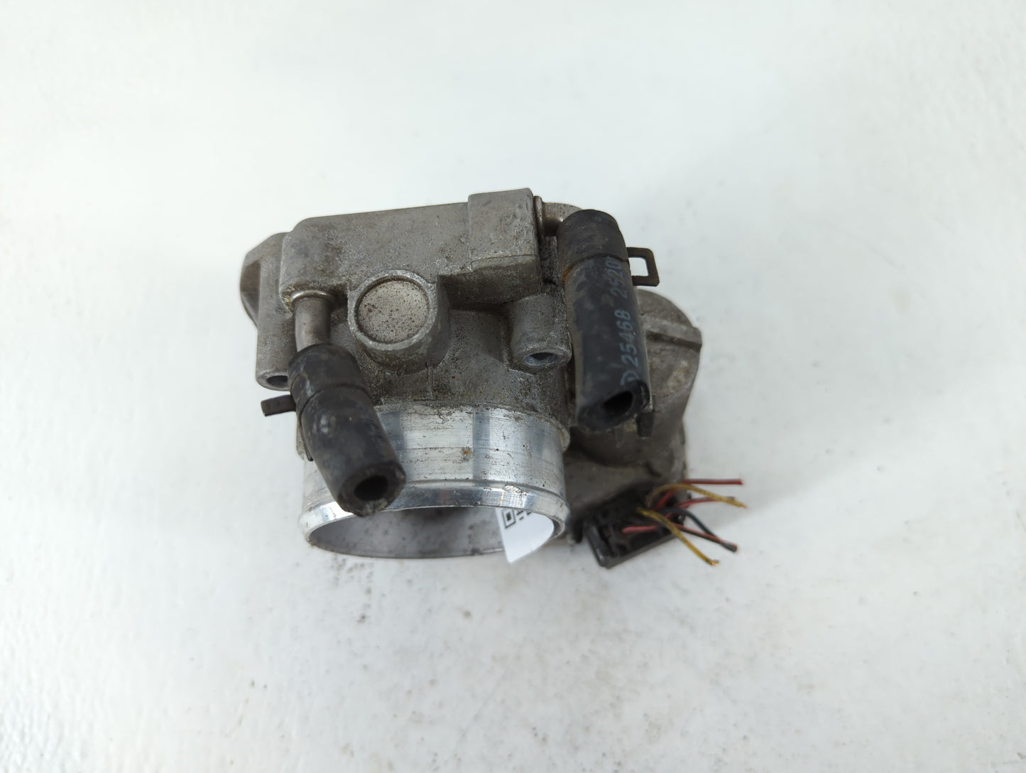 2006-2010 Hyundai Sonata Throttle Body P/N:35100-25200 Fits Fits 2006 2007 2008 2009 2010 2011 2012 2013 OEM Used Auto Parts - Oemusedautoparts1.com