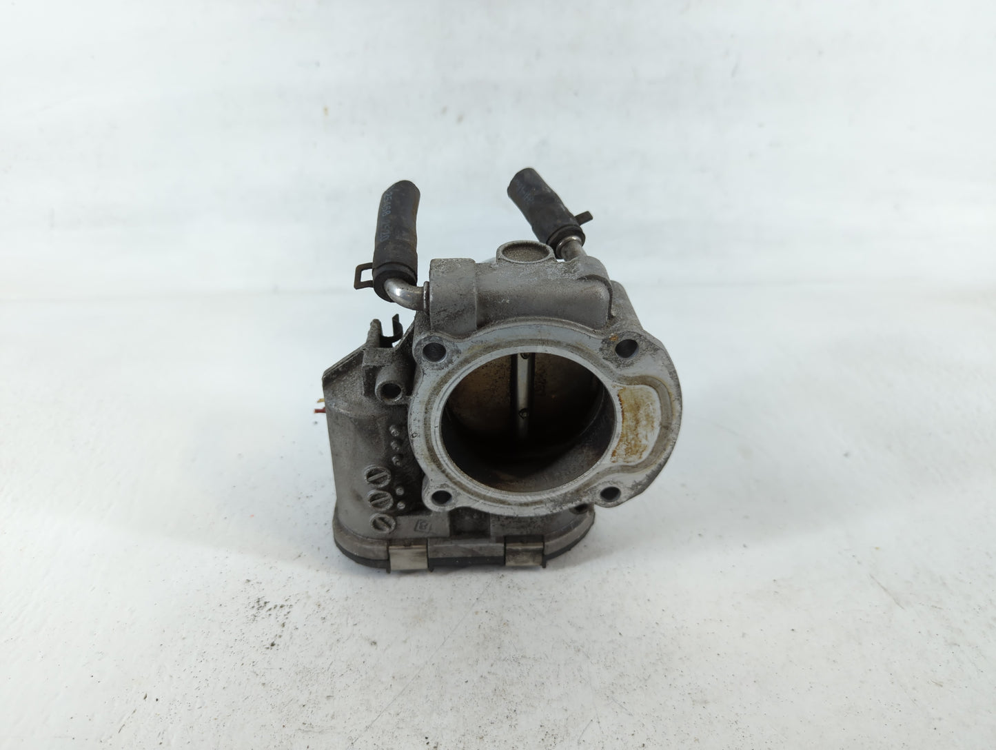 2006-2010 Hyundai Sonata Throttle Body P/N:35100-25200 Fits Fits 2006 2007 2008 2009 2010 2011 2012 2013 OEM Used Auto Parts - Oemusedautoparts1.com