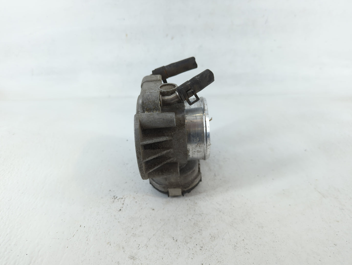 2006-2010 Hyundai Sonata Throttle Body P/N:35100-25200 Fits Fits 2006 2007 2008 2009 2010 2011 2012 2013 OEM Used Auto Parts - Oemusedautoparts1.com