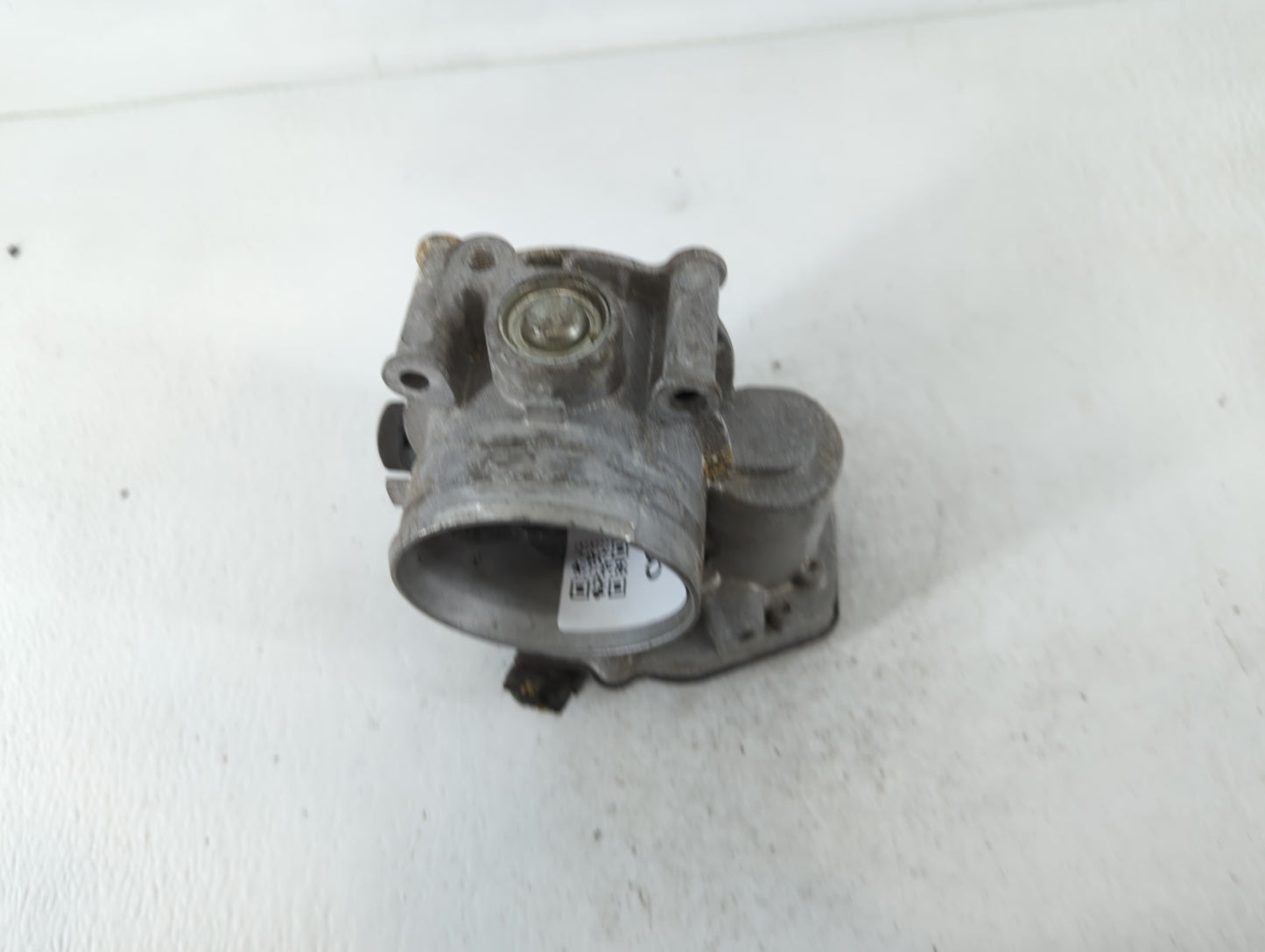 2011-2019 Ford Explorer Throttle Body P/N:AT4E-EF 121644004958 Fits Fits 2011 2012 2013 2014 2015 2016 2017 2018 2019 OEM Used Auto Parts - Oemusedautoparts1.com