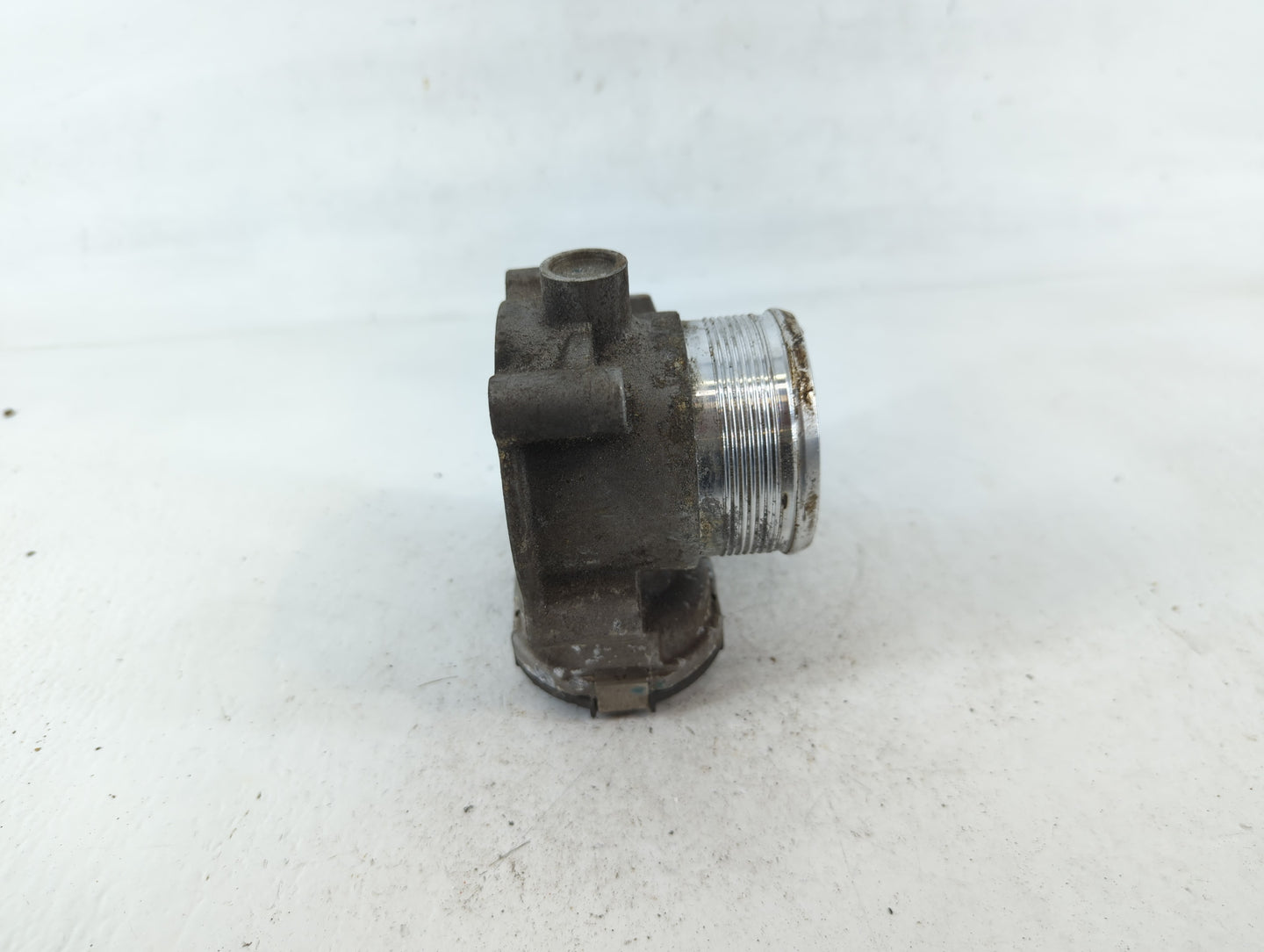 2014-2017 Volkswagen Passat Throttle Body P/N:06K 133 062 D Fits Fits 2014 2015 2016 2017 OEM Used Auto Parts - Oemusedautoparts1.com