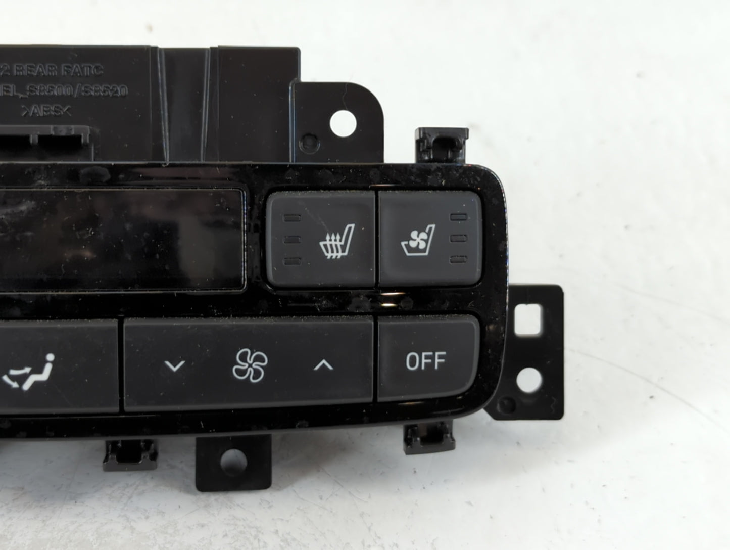 2022 Hyundai Palisade Climate Control Module Temperature AC/Heater Replacement P/N:97950-S8500 Fits OEM Used Auto Parts - Oemusedautoparts1.com