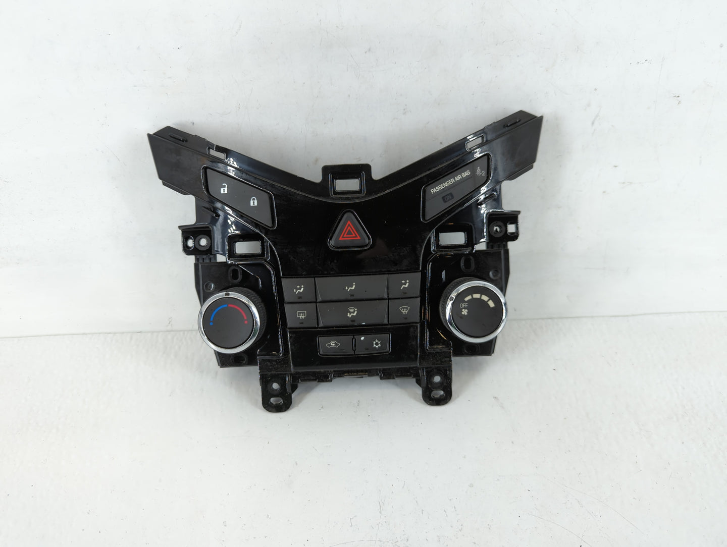 2011-2012 Chevrolet Cruze Climate Control Module Temperature AC/Heater Replacement P/N:95017054 Fits Fits 2011 2012 OEM Used Auto Parts - Oemusedautoparts1.com