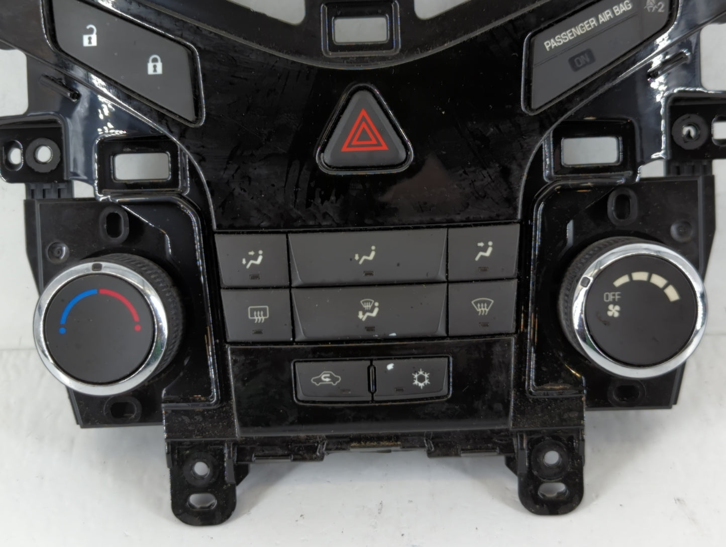 2011-2012 Chevrolet Cruze Climate Control Module Temperature AC/Heater Replacement P/N:95017054 Fits Fits 2011 2012 OEM Used Auto Parts - Oemusedautoparts1.com