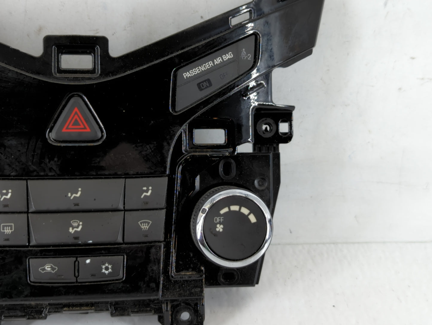 2011-2012 Chevrolet Cruze Climate Control Module Temperature AC/Heater Replacement P/N:95017054 Fits Fits 2011 2012 OEM Used Auto Parts - Oemusedautoparts1.com