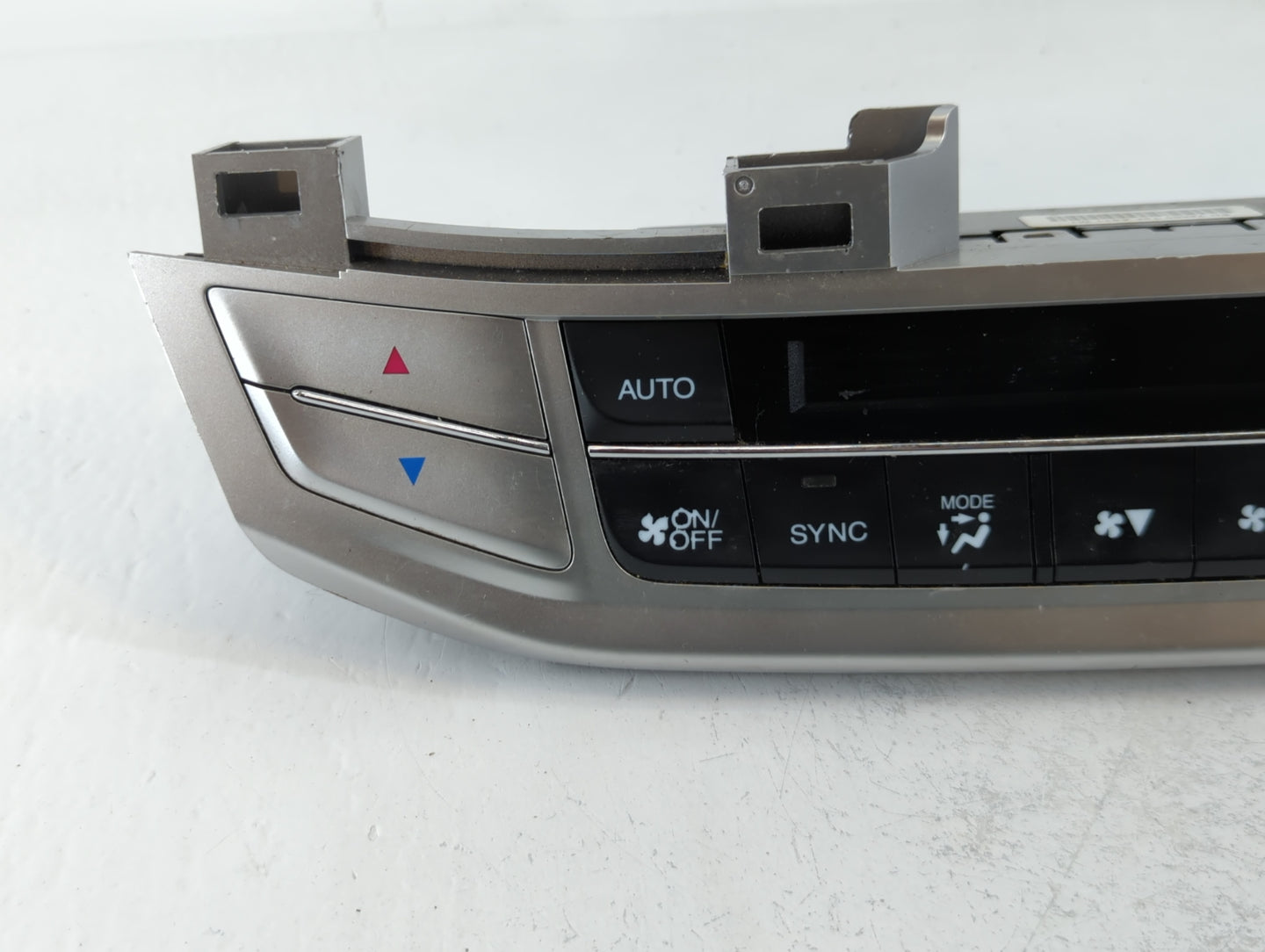 2013-2015 Honda Accord Climate Control Module Temperature AC/Heater Replacement P/N:02114081816 NH869L Fits Fits 2013 2014 2015 OEM Used Auto Parts - Oemusedautoparts1.com