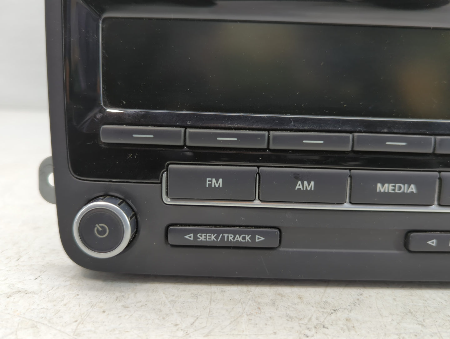 2012-2017 Volkswagen Jetta Radio AM FM Cd Player Receiver Replacement P/N:1K0 035 164 D Fits Fits 2012 2013 2014 2015 2016 2017 OEM Used Auto Parts - Oemusedautoparts1.com