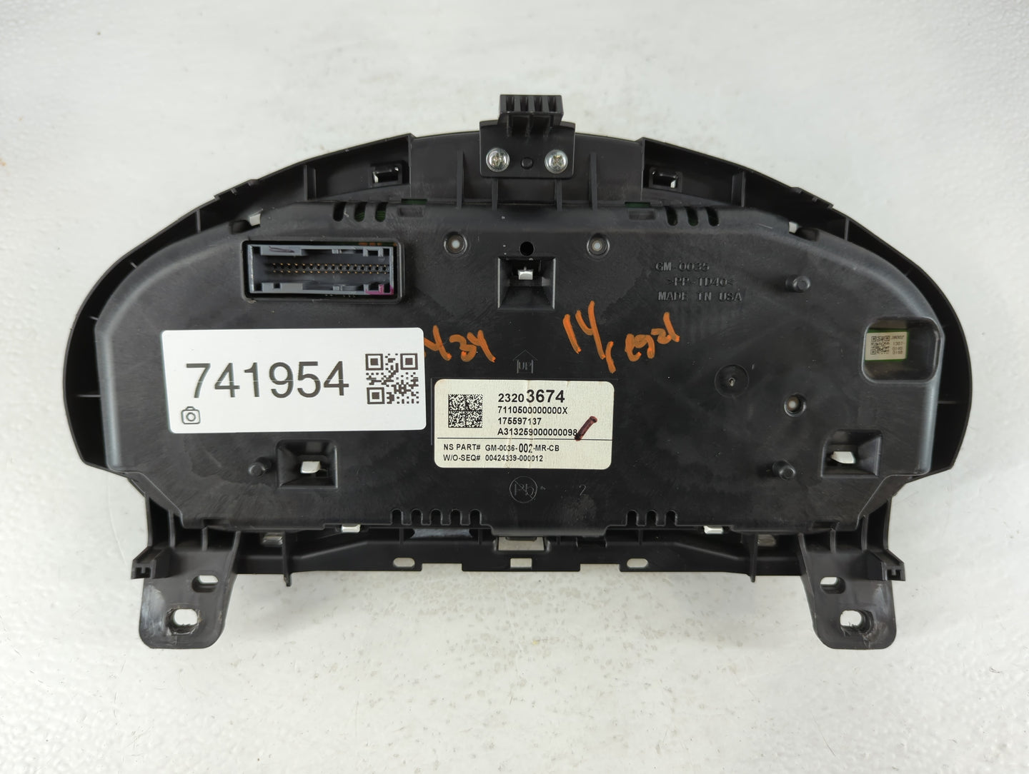 2014 Buick Regal Instrument Cluster Speedometer Gauges P/N:23203674 Fits OEM Used Auto Parts - Oemusedautoparts1.com