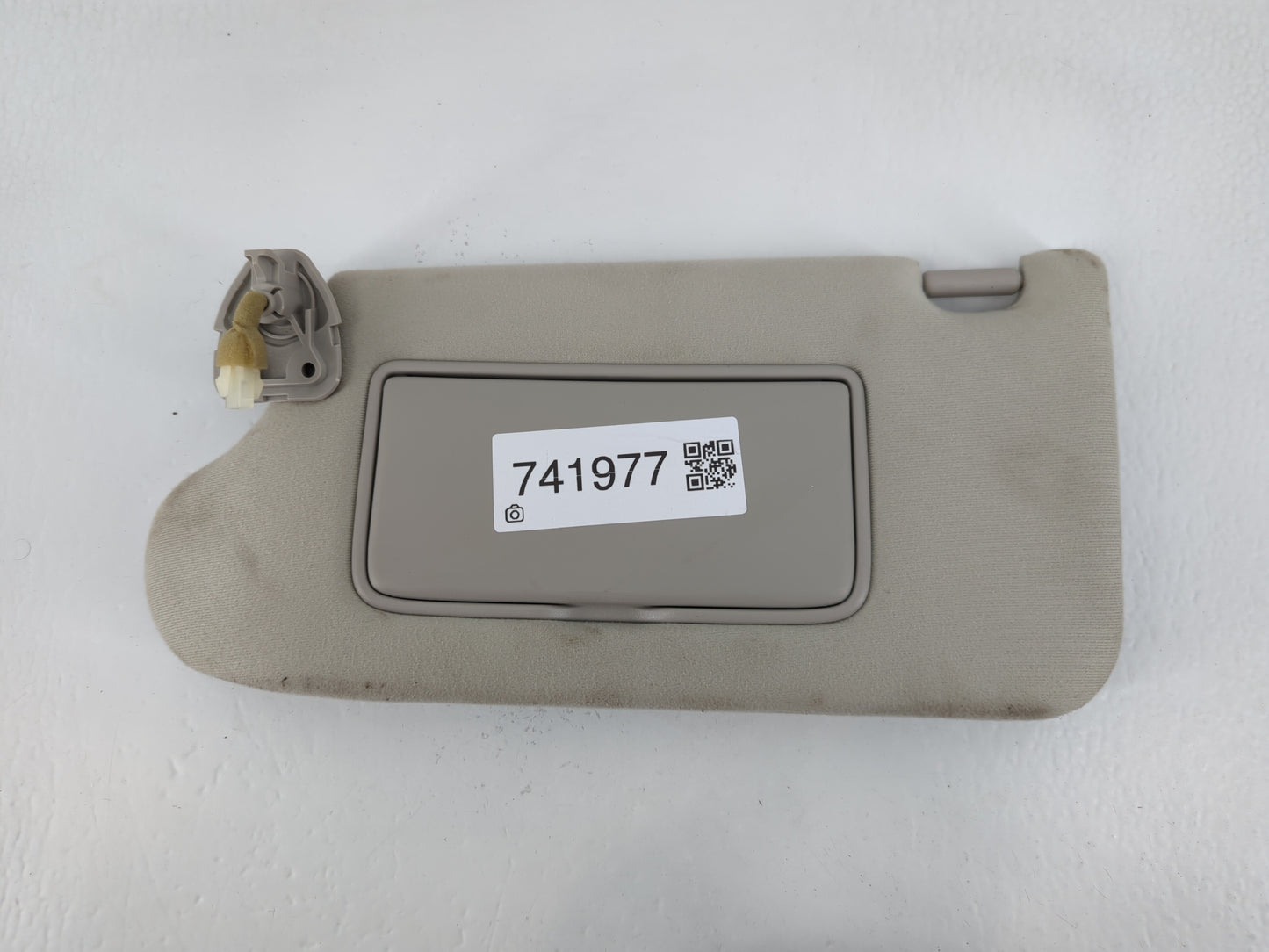2014-2019 Infiniti Q70 Sun Visor Shade Replacement Driver Left Mirror Fits Fits 2011 2012 2013 2014 2015 2016 2017 2018 2019 OEM Used Auto Parts - Oemusedautoparts1.com