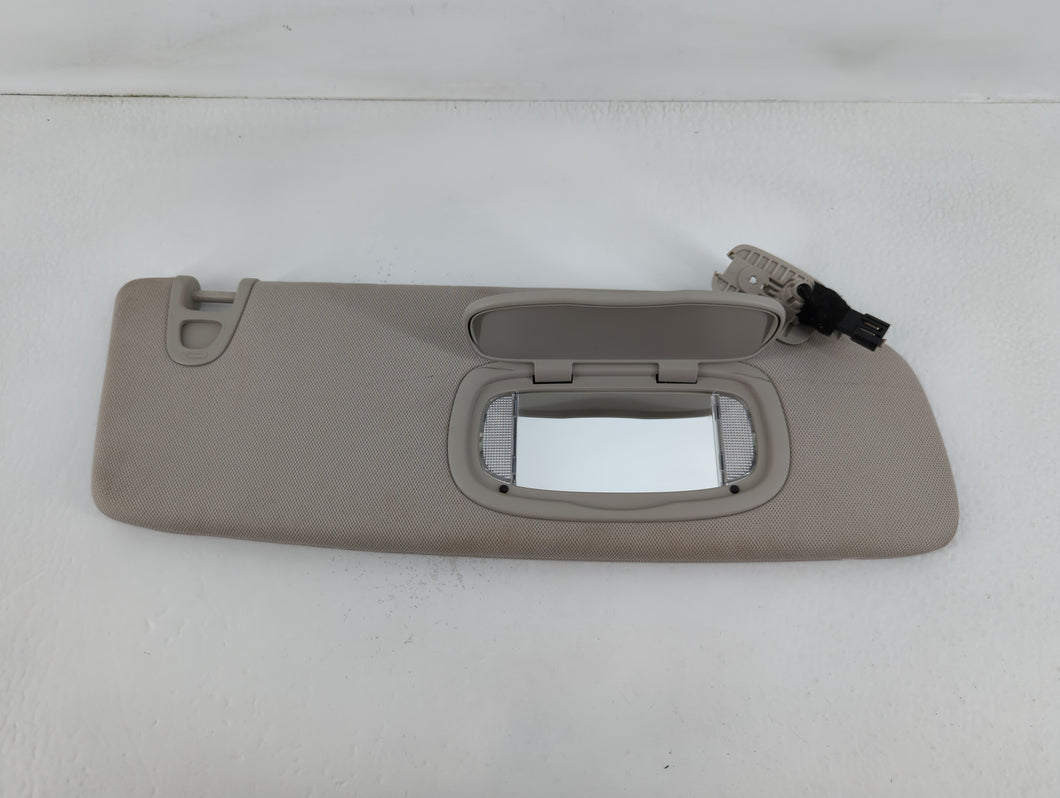 2020-2022 Chrysler Voyager Sun Visor Shade Replacement Passenger Right Mirror Fits Fits 2020 2021 2022 OEM Used Auto Parts