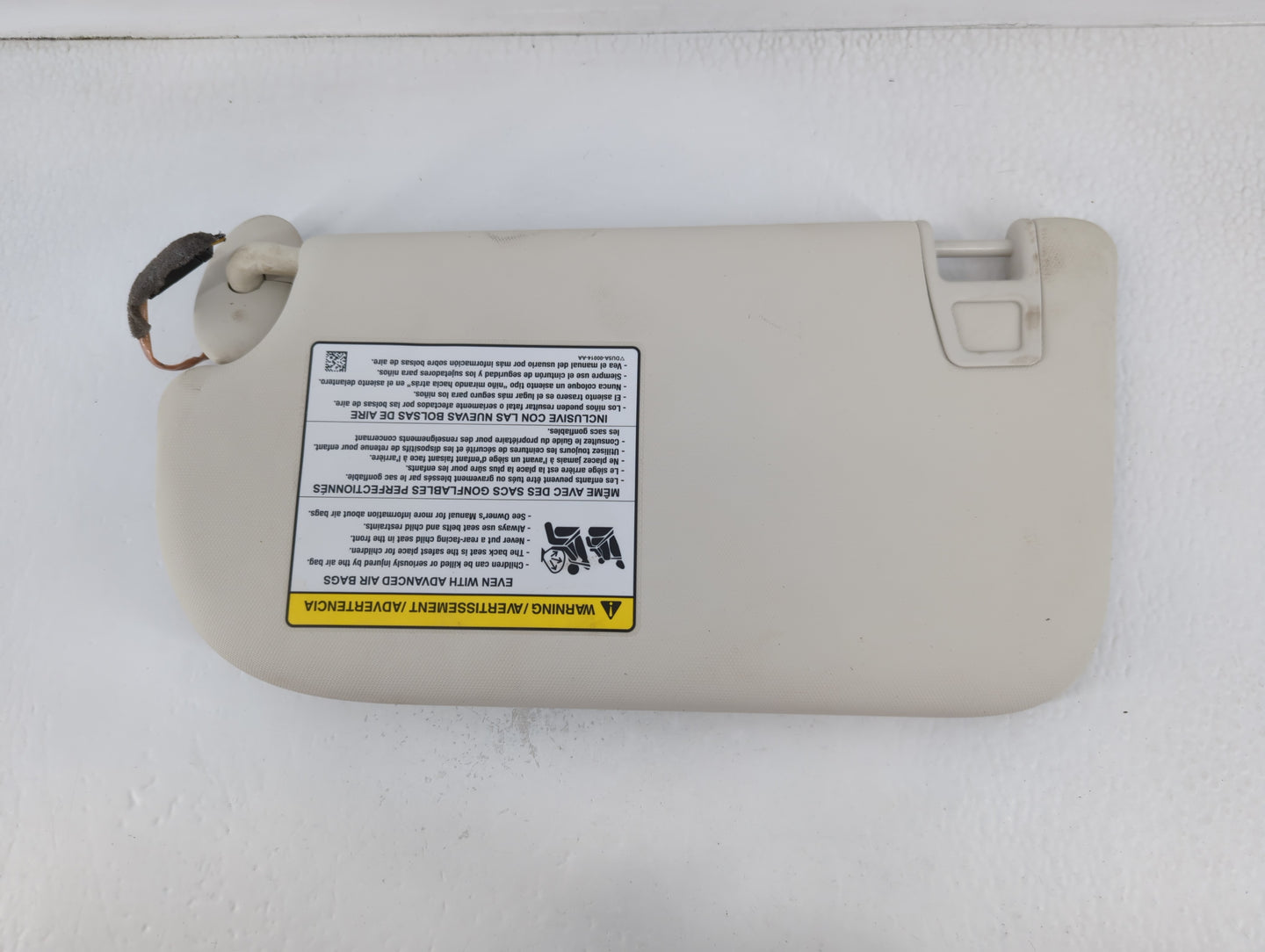 2013-2019 Ford Escape Sun Visor Shade Replacement Passenger Right Mirror Fits Fits 2013 2014 2015 2016 2017 2018 2019 OEM Used Auto Parts - Oemusedautoparts1.com