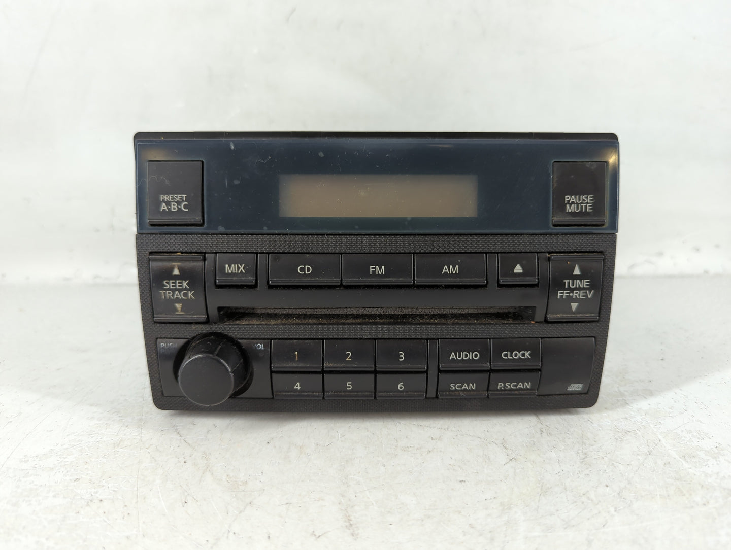 2003-2005 Nissan Altima Radio AM FM Cd Player Receiver Replacement P/N:28185 ZB001 Fits Fits 2003 2004 2005 OEM Used Auto Parts - Oemusedautoparts1.com