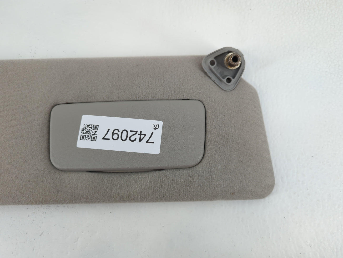 2002-2006 Toyota Camry Sun Visor Shade Replacement Passenger Right Mirror Fits Fits 2002 2003 2004 2005 2006 OEM Used Auto Parts - Oemusedautoparts1.com