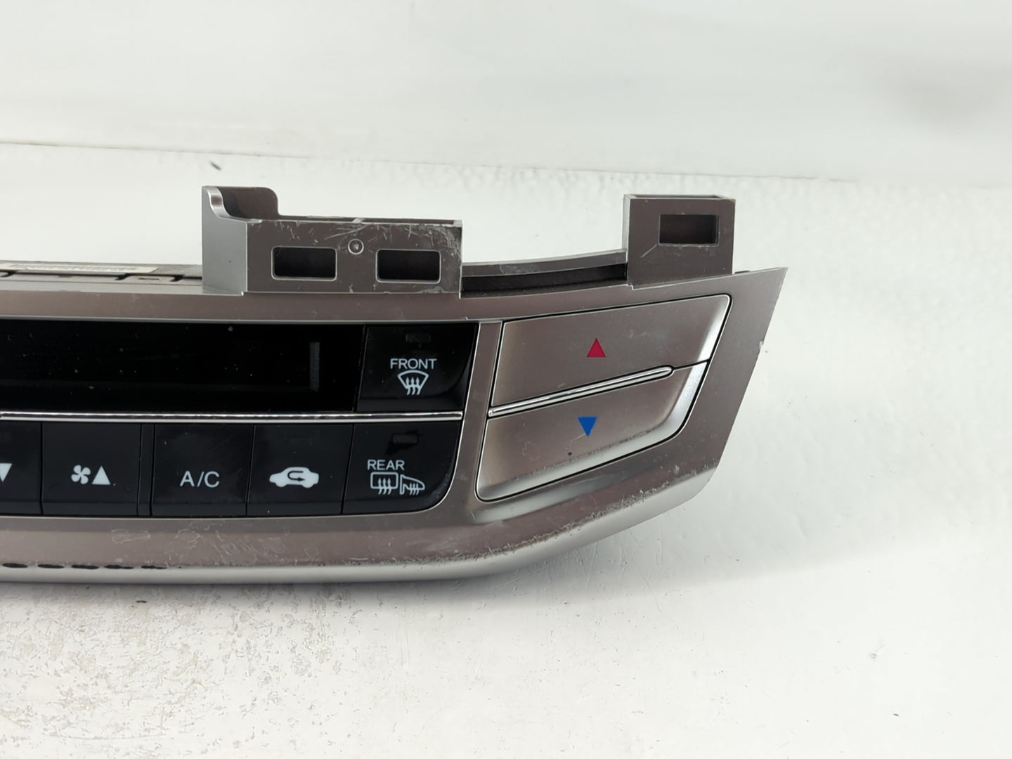 2013-2015 Honda Accord Climate Control Module Temperature AC/Heater Replacement P/N:04915084005 Fits Fits 2013 2014 2015 OEM Used Auto Parts - Oemusedautoparts1.com