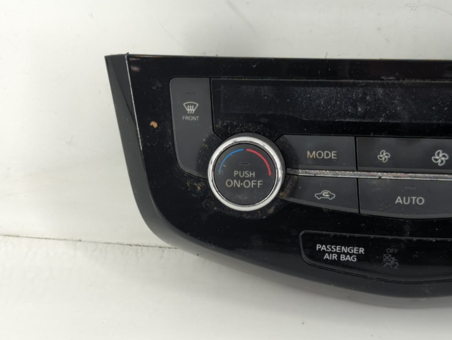 2017-2022 Nissan Rogue Climate Control Module Temperature AC/Heater Replacement P/N:T32163BA 27500 7FE0A Fits OEM Used Auto Parts - Oemusedautoparts1.com