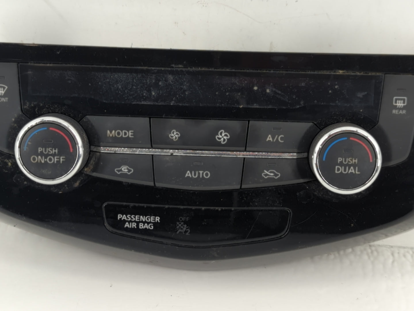 2017-2022 Nissan Rogue Climate Control Module Temperature AC/Heater Replacement P/N:T32163BA 27500 7FE0A Fits OEM Used Auto Parts - Oemusedautoparts1.com