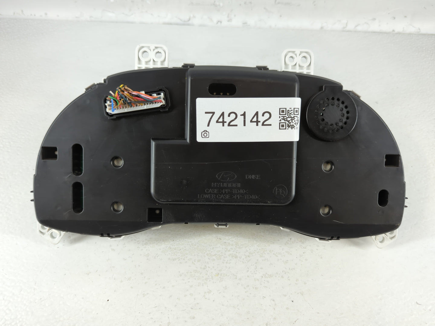 2017-2018 Hyundai Elantra Instrument Cluster Speedometer Gauges P/N:94011-F3012 Fits Fits 2017 2018 OEM Used Auto Parts - Oemusedautoparts1.com