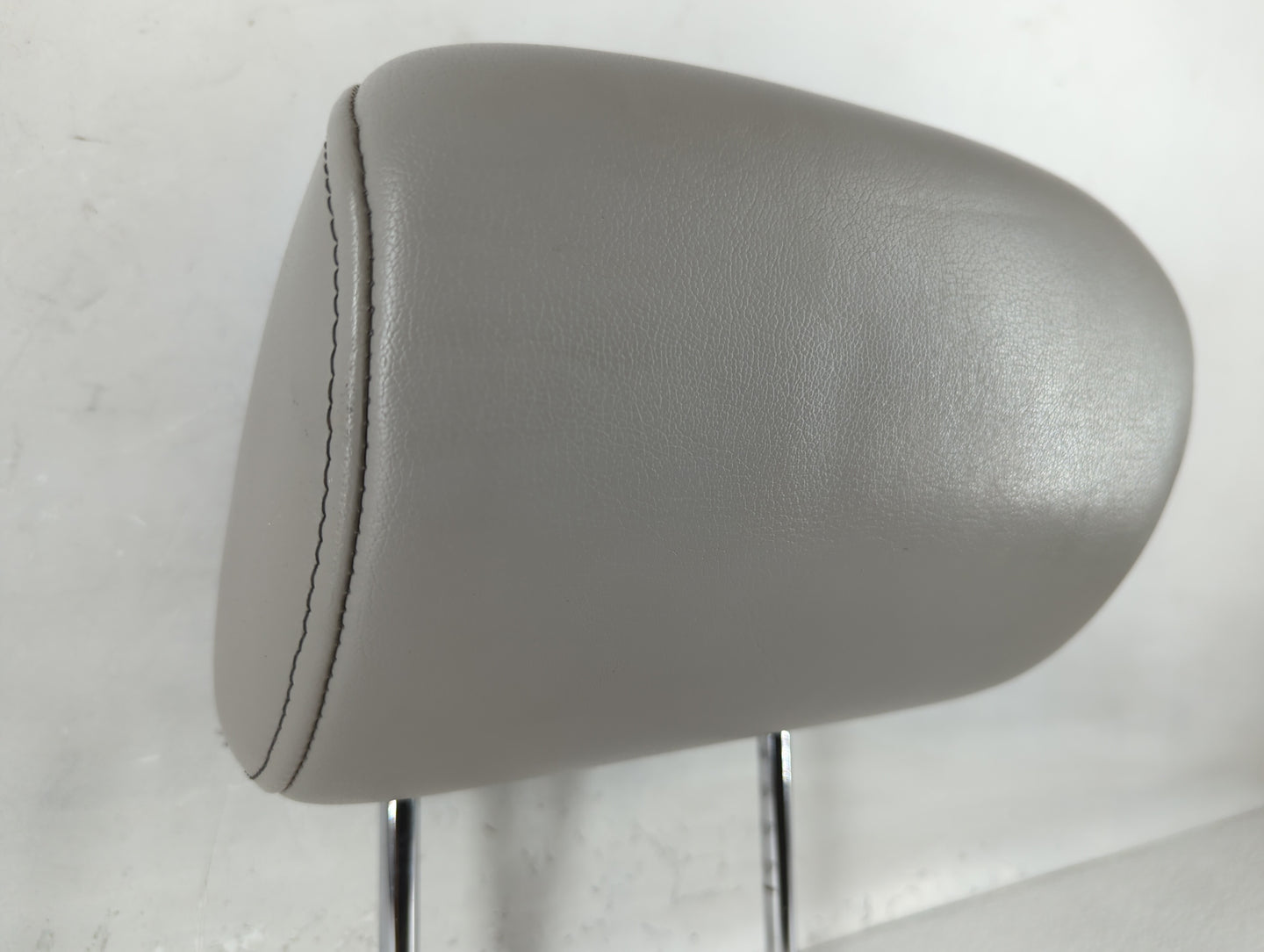 2010-2011 Nissan Armada Headrest Head Rest Front Driver Passenger Seat Fits Fits 2010 2011 OEM Used Auto Parts - Oemusedautoparts1.com