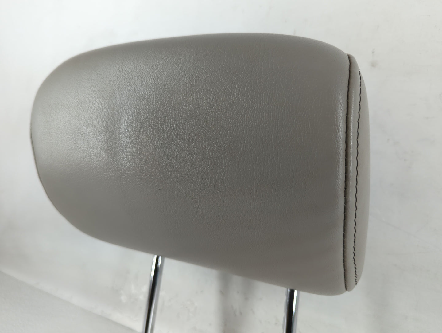 2010-2011 Nissan Armada Headrest Head Rest Front Driver Passenger Seat Fits Fits 2010 2011 OEM Used Auto Parts - Oemusedautoparts1.com