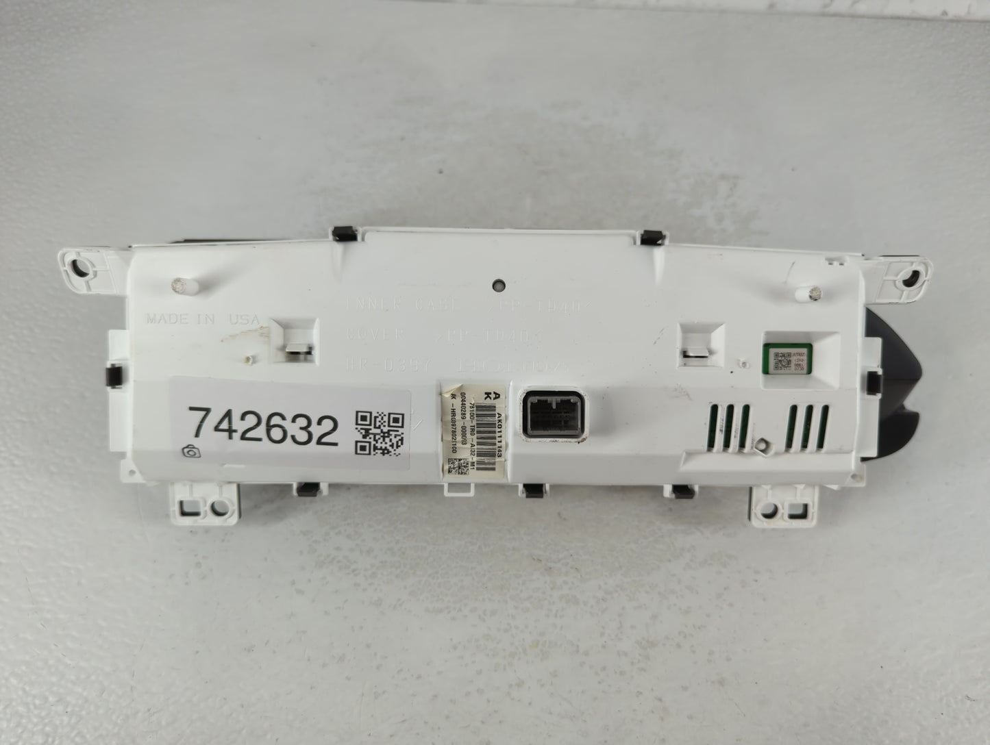 2012-2015 Honda Civic Instrument Cluster Speedometer Gauges P/N:78100-TR0-A132-M1 Fits Fits 2012 2013 2014 2015 OEM Used Auto Parts - Oemusedautoparts1.com