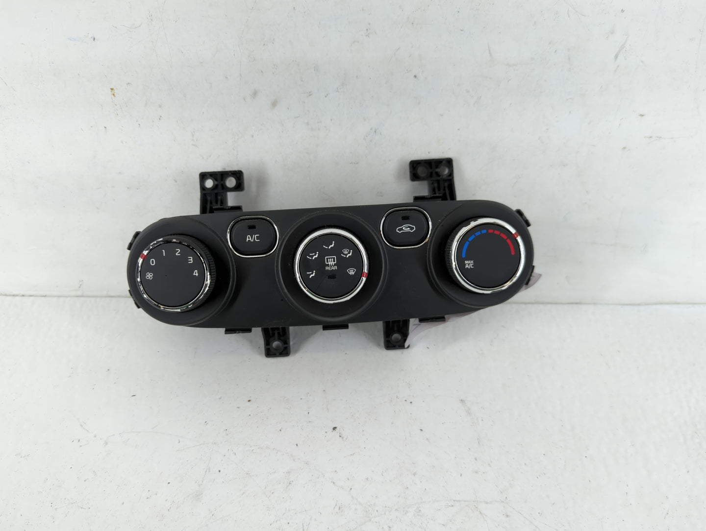 2017-2018 Kia Forte Climate Control Module Temperature AC/Heater Replacement P/N:Q0290AAM 97250-B0AA0 Fits Fits 2017 2018 OEM Used Auto Parts - Oemusedautoparts1.com