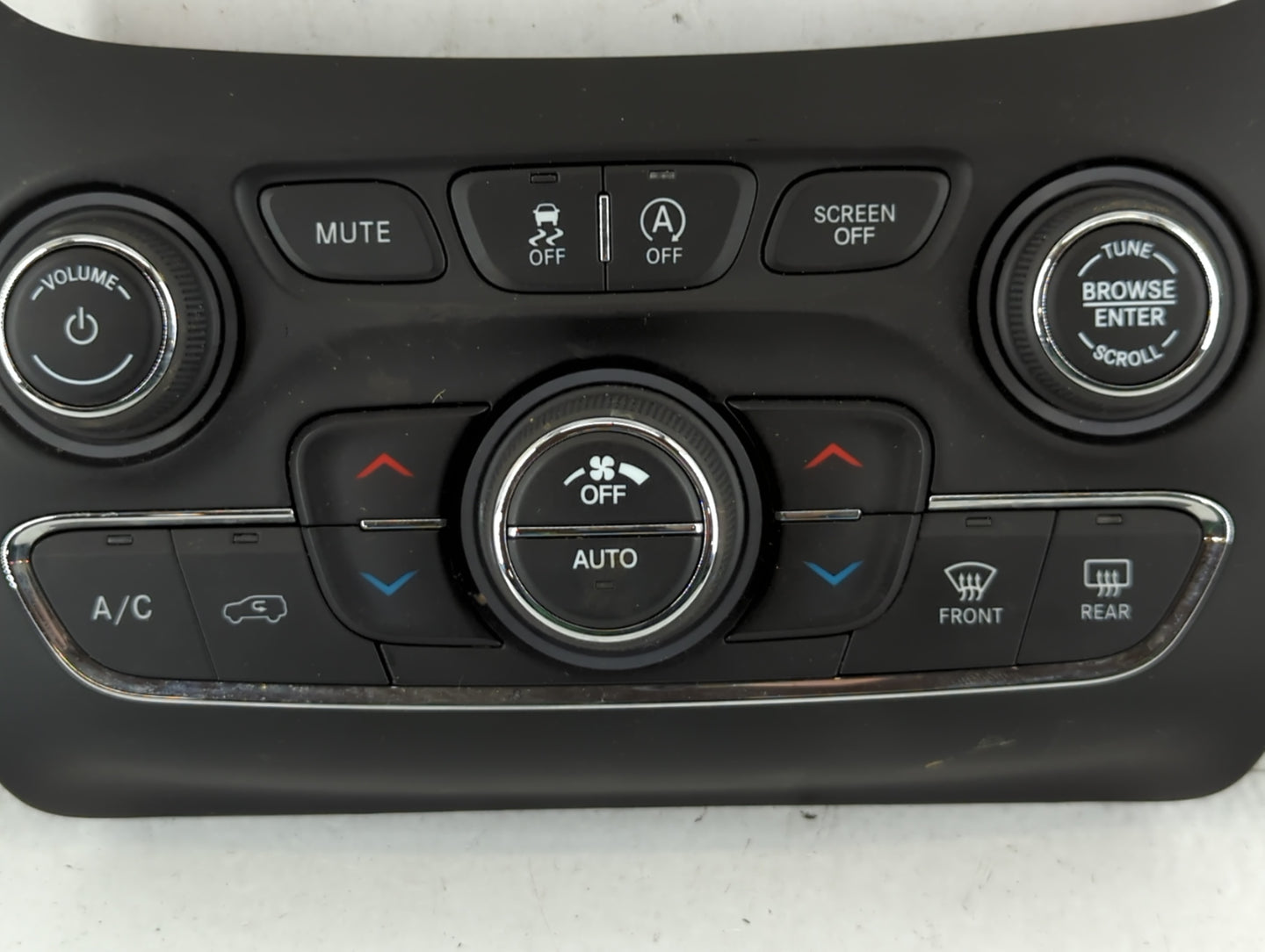2019-2022 Jeep Cherokee Climate Control Module Temperature AC/Heater Replacement P/N:68285942AF Fits Fits 2019 2020 2021 2022 OEM Used Auto Parts - Oemusedautoparts1.com