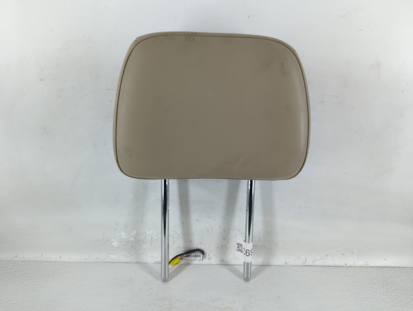 2016 Jeep Grand Cherokee Headrest Head Rest Front Driver Passenger Seat Fits OEM Used Auto Parts - Oemusedautoparts1.com