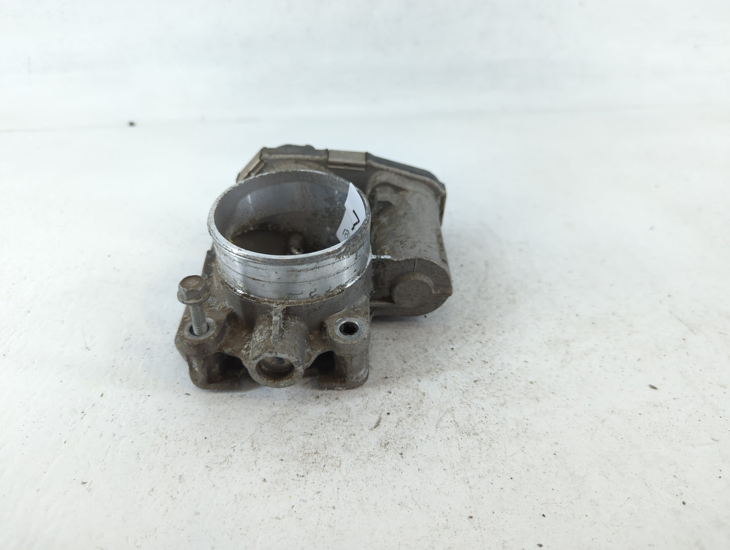 2008-2012 Chevrolet Malibu Throttle Body P/N:AA186AA5990C Fits Fits 2007 2008 2009 2010 2011 2012 OEM Used Auto Parts - Oemusedautoparts1.com