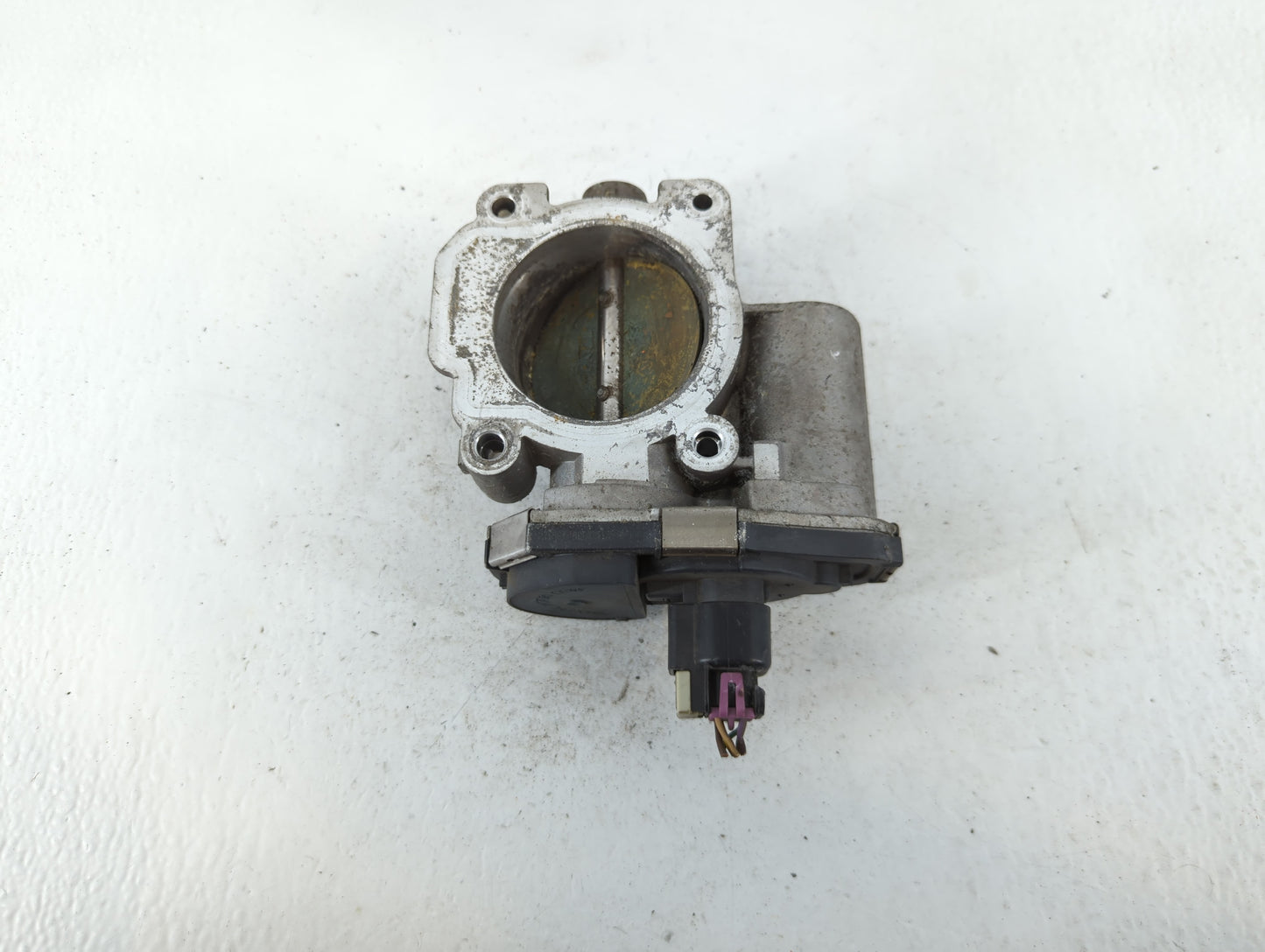 2008-2012 Chevrolet Malibu Throttle Body P/N:AA186AA5990C Fits Fits 2007 2008 2009 2010 2011 2012 OEM Used Auto Parts - Oemusedautoparts1.com