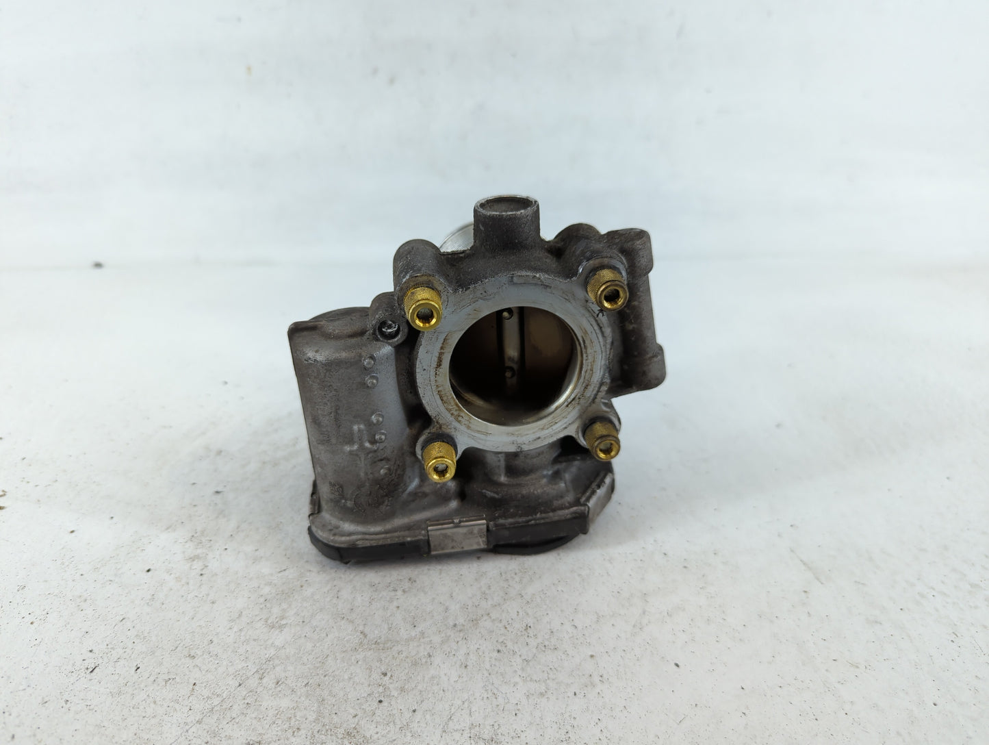 2011-2016 Chevrolet Cruze Throttle Body P/N:0 280 750 581 55581662 Fits OEM Used Auto Parts - Oemusedautoparts1.com