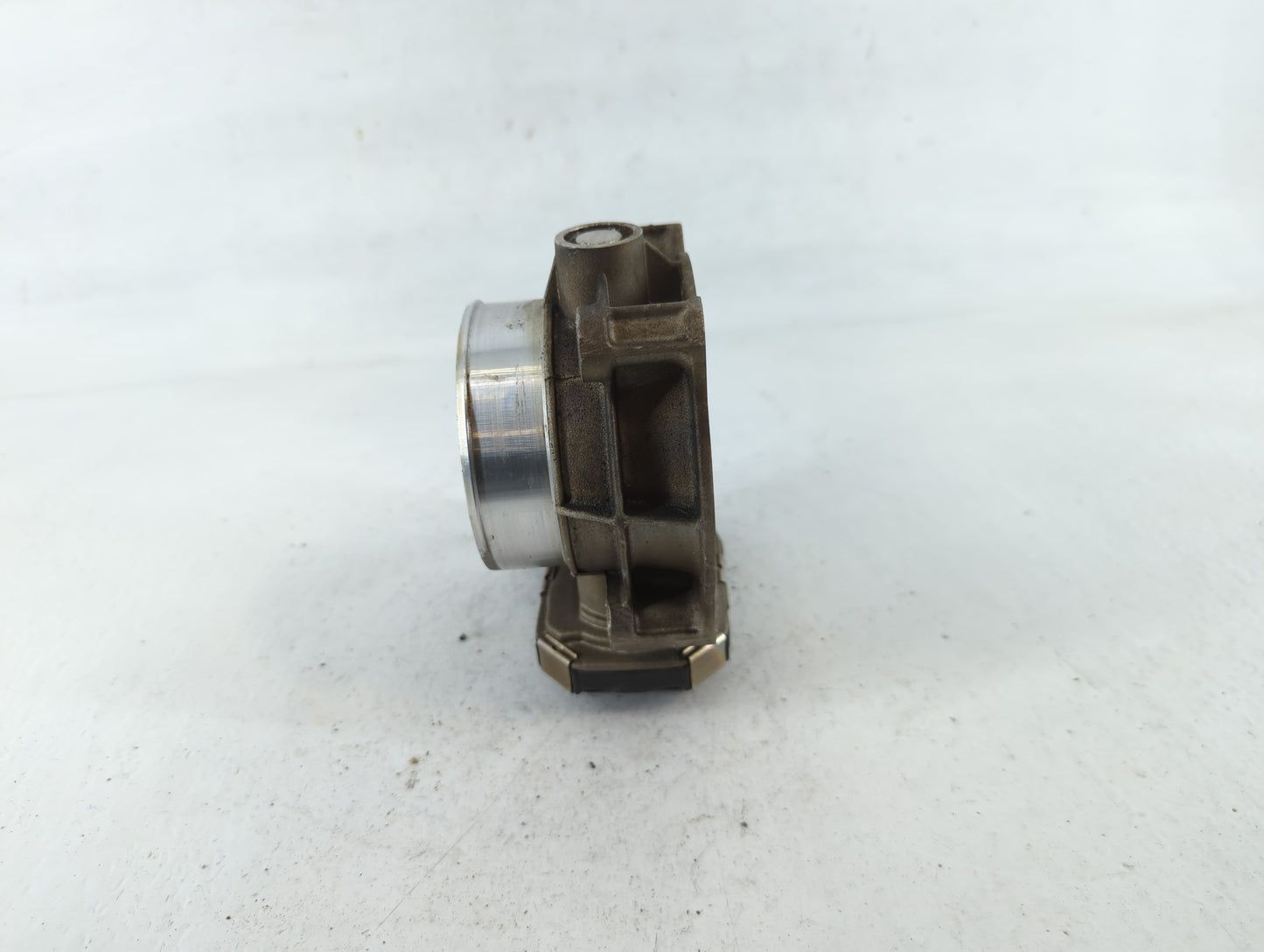 2012-2020 Chevrolet Impala Throttle Body P/N:12670981AA Fits Fits 2012 2013 2014 2015 2016 2017 2018 2019 2020 2021 2022 OEM Used Auto Parts - Oemusedautoparts1.com