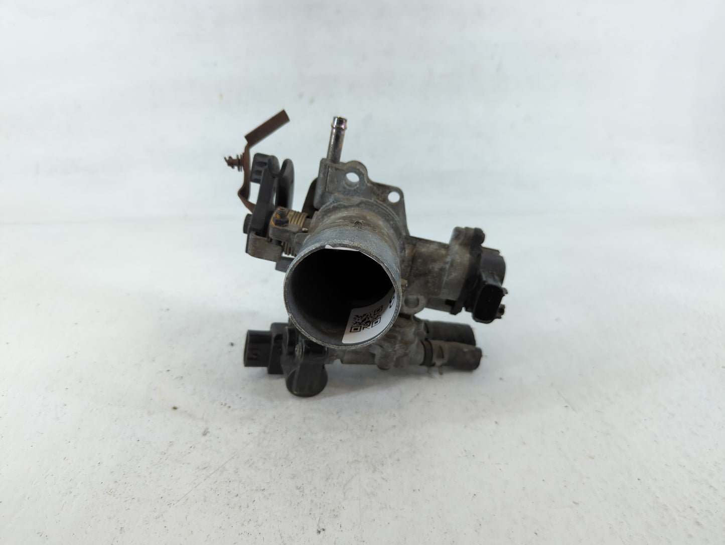 2004-2006 Scion Xb Throttle Body Fits Fits 2000 2001 2002 2003 2004 2005 2006 OEM Used Auto Parts - Oemusedautoparts1.com
