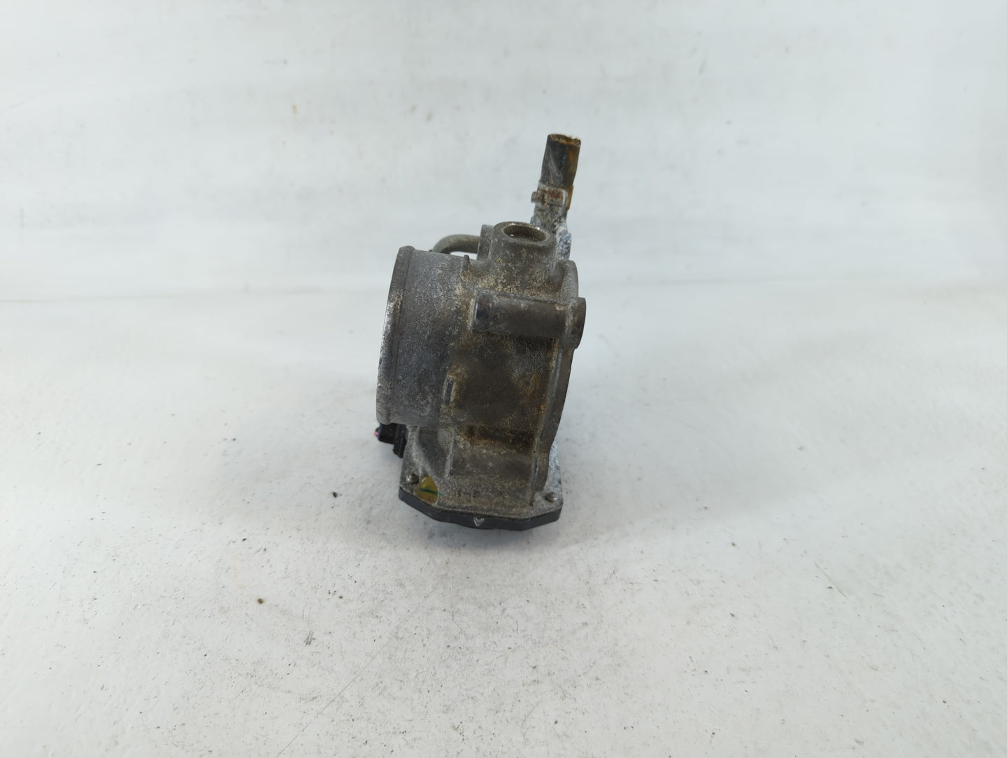 2013-2019 Subaru Legacy Throttle Body P/N:01498 4S22 1780, 16112AA38A Fits Fits 2013 2014 2015 2016 2017 2018 2019 OEM Used Auto Parts - Oemusedautoparts1.com