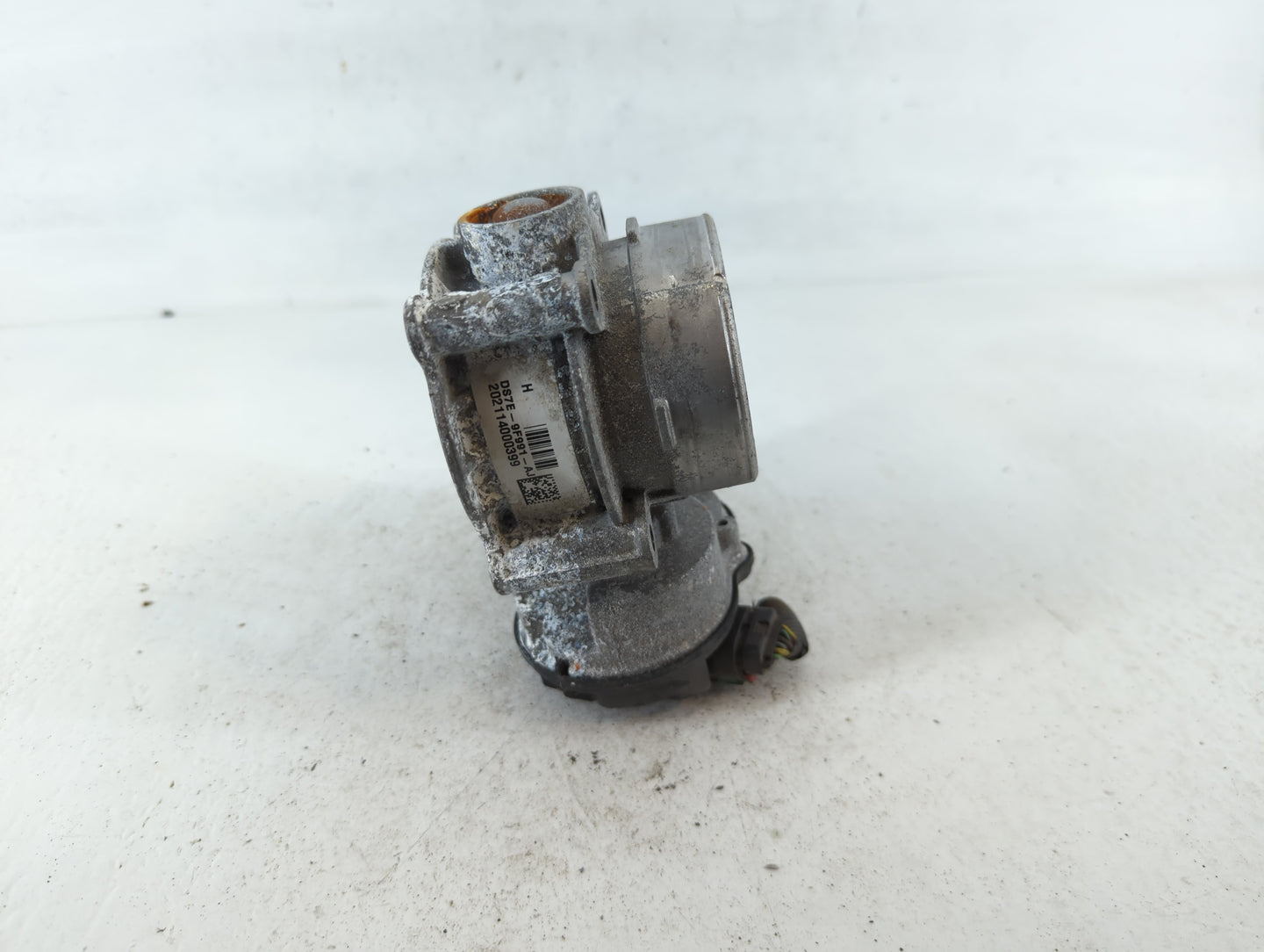 2013-2020 Ford Fusion Throttle Body P/N:202114000399 DS7E-9F991-AJ Fits Fits 2013 2014 2015 2016 2017 2018 2019 2020 2021 2022 OEM Used Auto Parts - Oemusedautoparts1.com