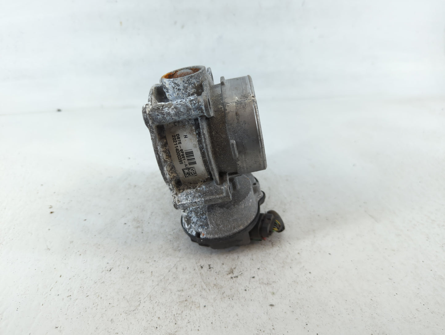 2013-2020 Ford Fusion Throttle Body P/N:202114000399 DS7E-9F991-AJ Fits Fits 2013 2014 2015 2016 2017 2018 2019 2020 2021 2022 OEM Used Auto Parts - Oemusedautoparts1.com