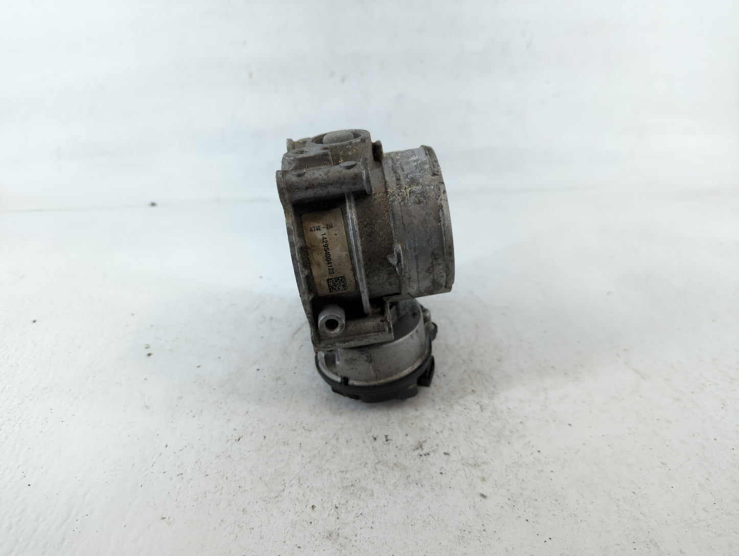 2011-2018 Lincoln Mkx Throttle Body P/N:AT4E-EH 142954004123 Fits Fits 2011 2012 2013 2014 2015 2016 2017 2018 2019 OEM Used Auto Parts - Oemusedautoparts1.com