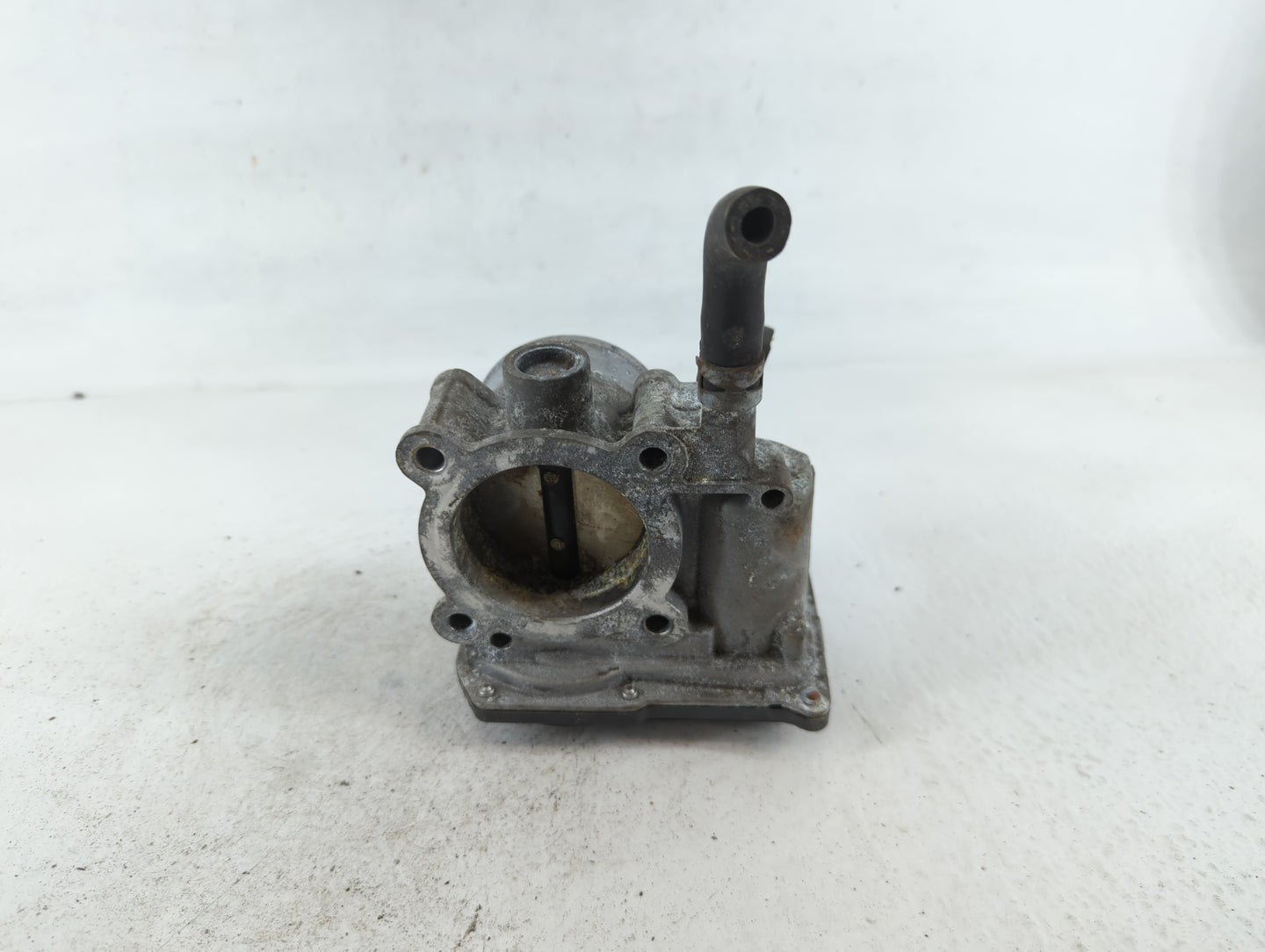 2011-2019 Toyota Corolla Throttle Body P/N:22030-0T080 Fits Fits 2011 2012 2013 2014 2015 2016 2017 2018 2019 OEM Used Auto Parts - Oemusedautoparts1.com